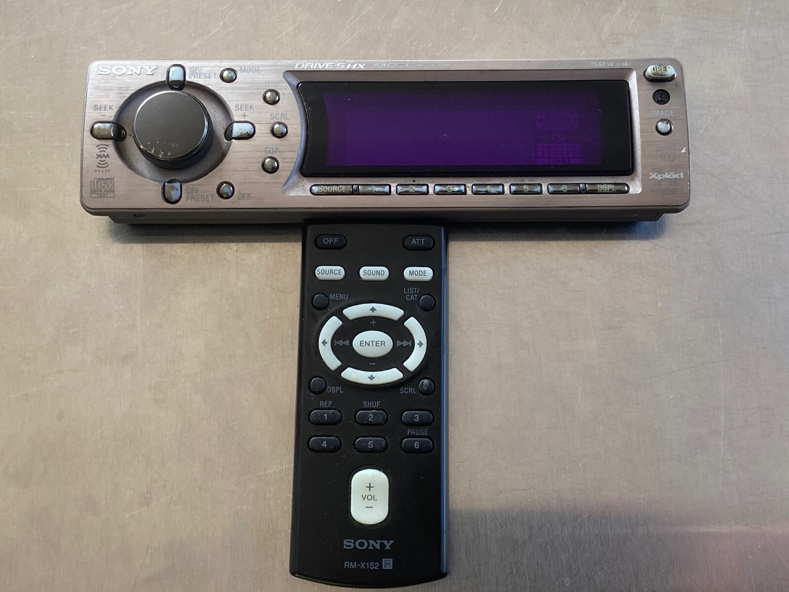 SONY CDX-F7715X  CAR STEREO SONY CDX-F7715X + REMOTE FOR PARTS NOT WORKING 🟠