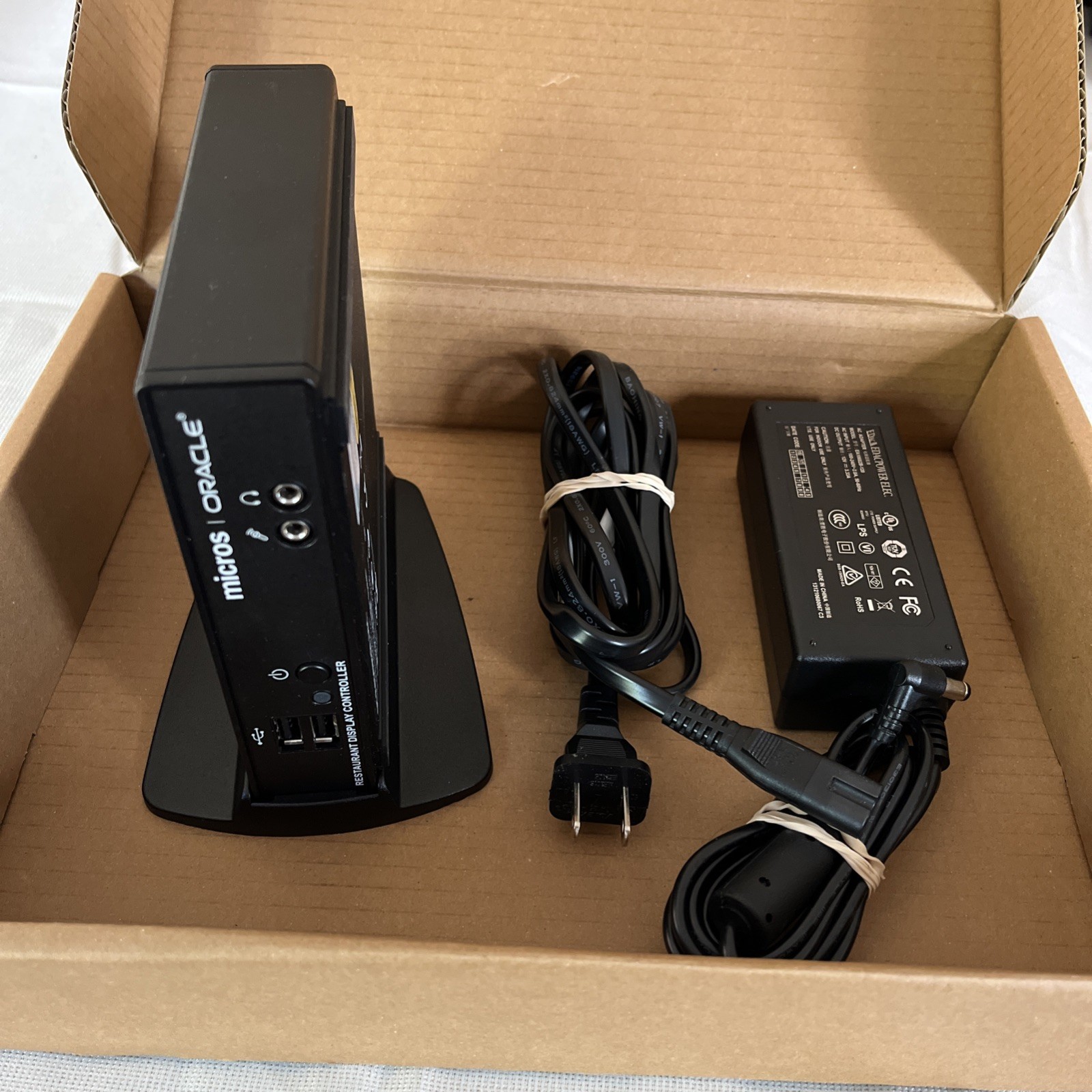 Oracle Micros DT166 Restaurant Display Controller, 700876-318 + Power Supply