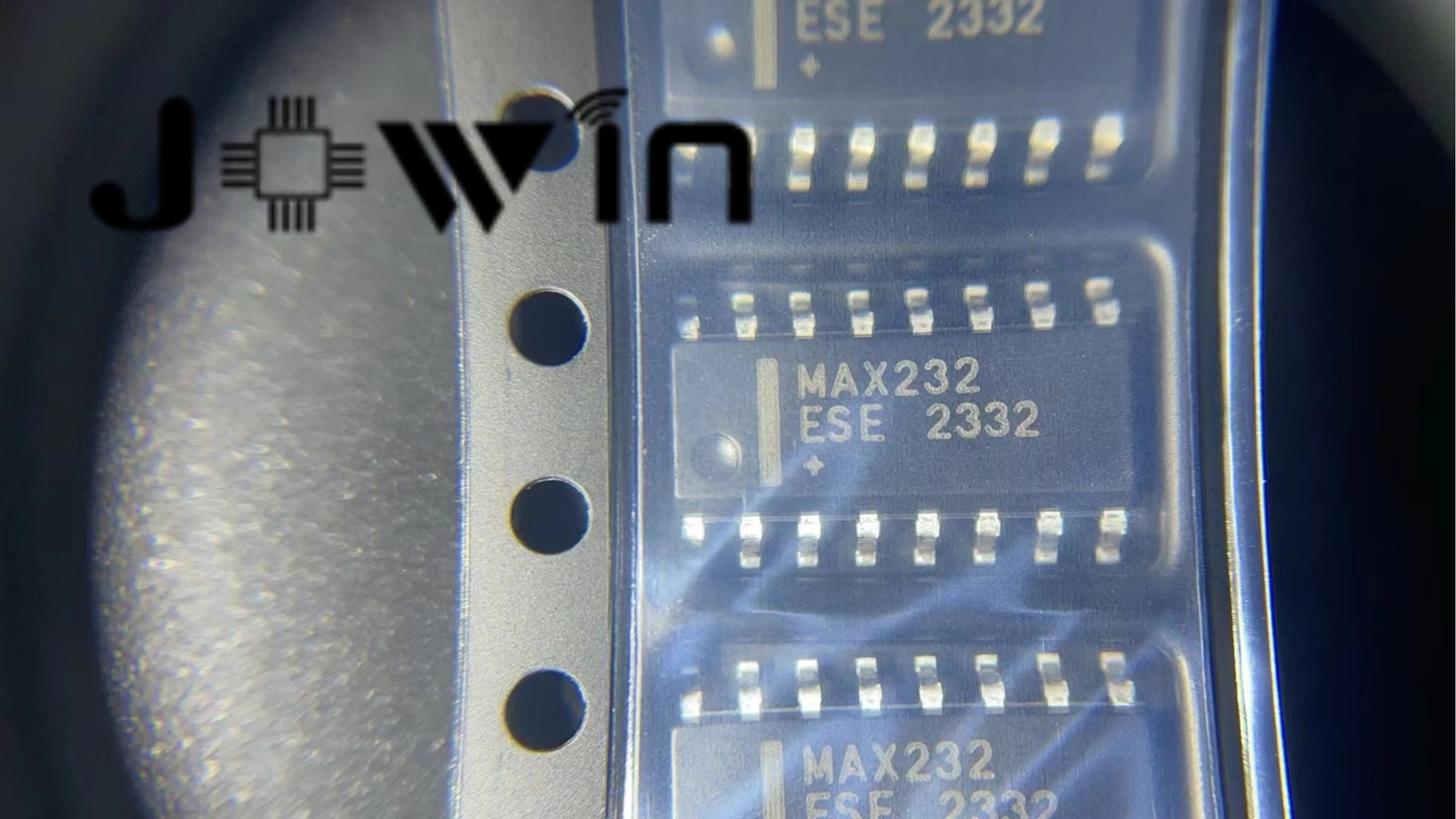 50PCS MAX3232ESE+T MAX232ESE2332 SOIC-16 Chip RS232 Transceiver Interface ICs