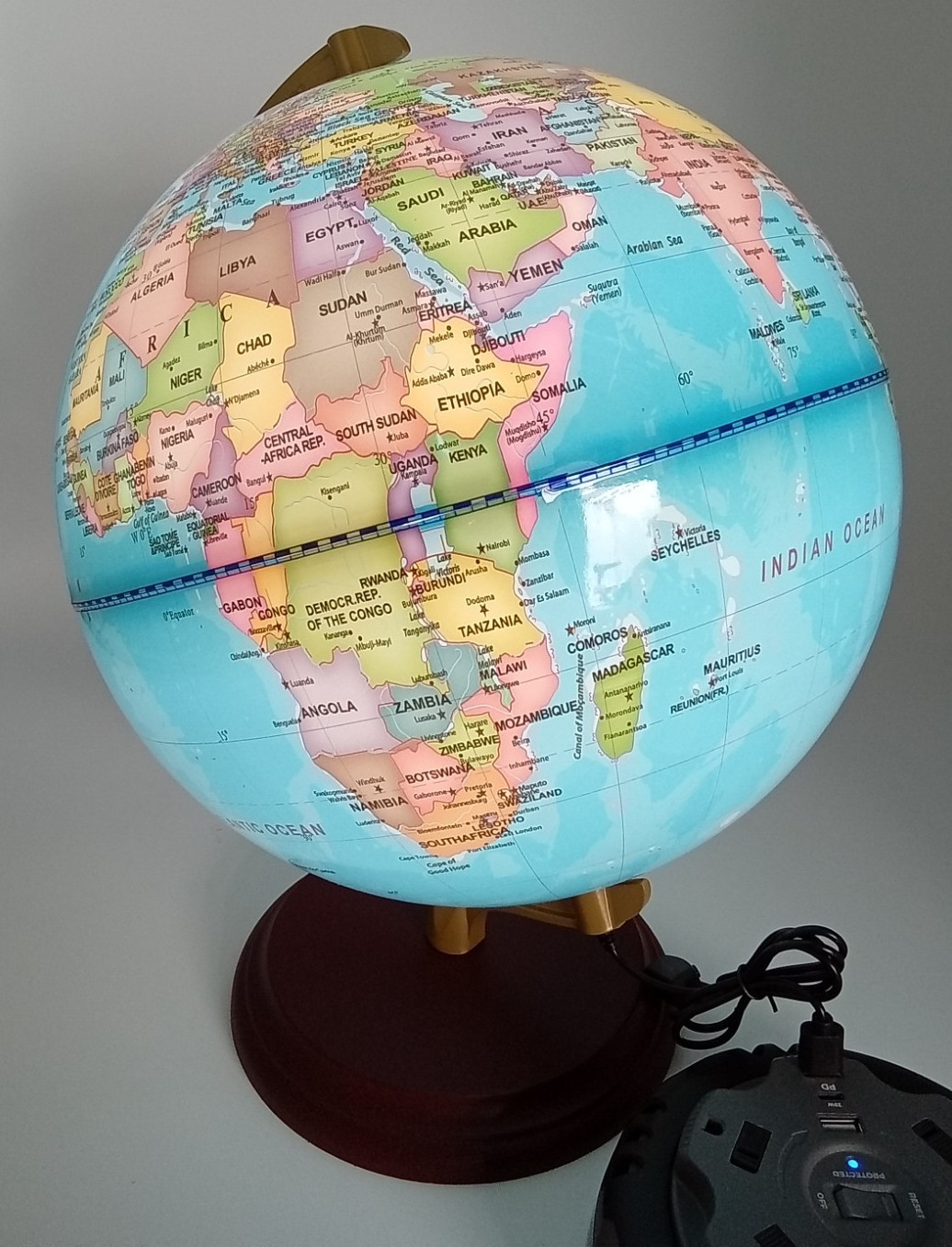 Amylove 13'' Illuminated World Globe 720°/360° Rewritable Light Up Globe NOB