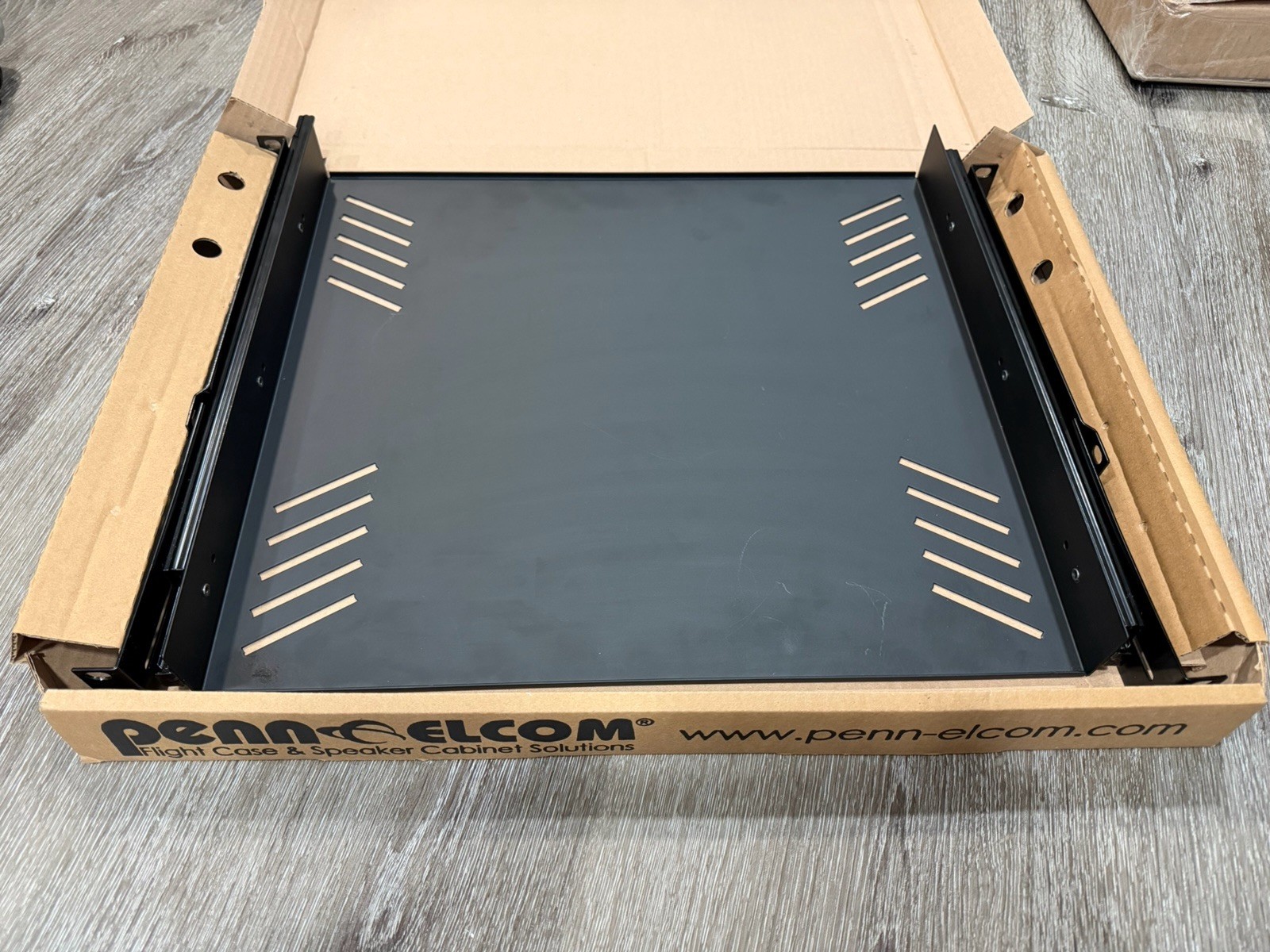 Penn Elcom R1290/1U Rack Tray– Lightly Used – Original Box