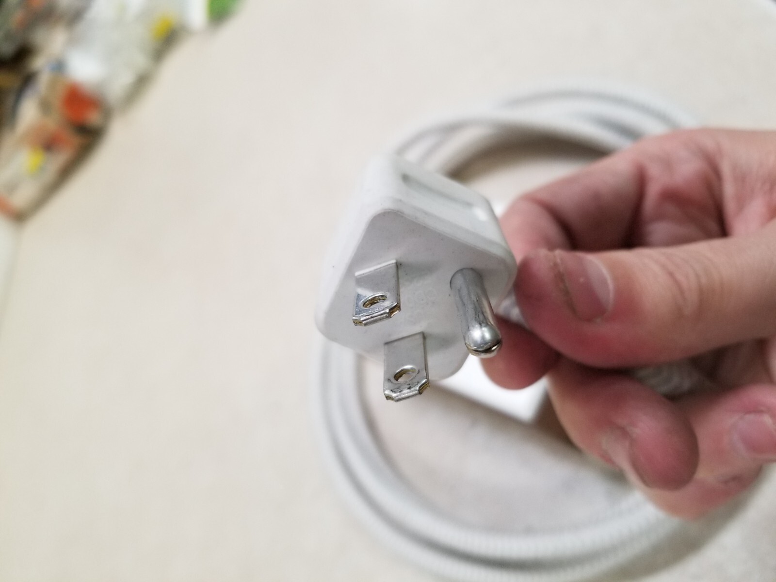 Byrne Extended Outlet Extension USB & US Plug, No Model