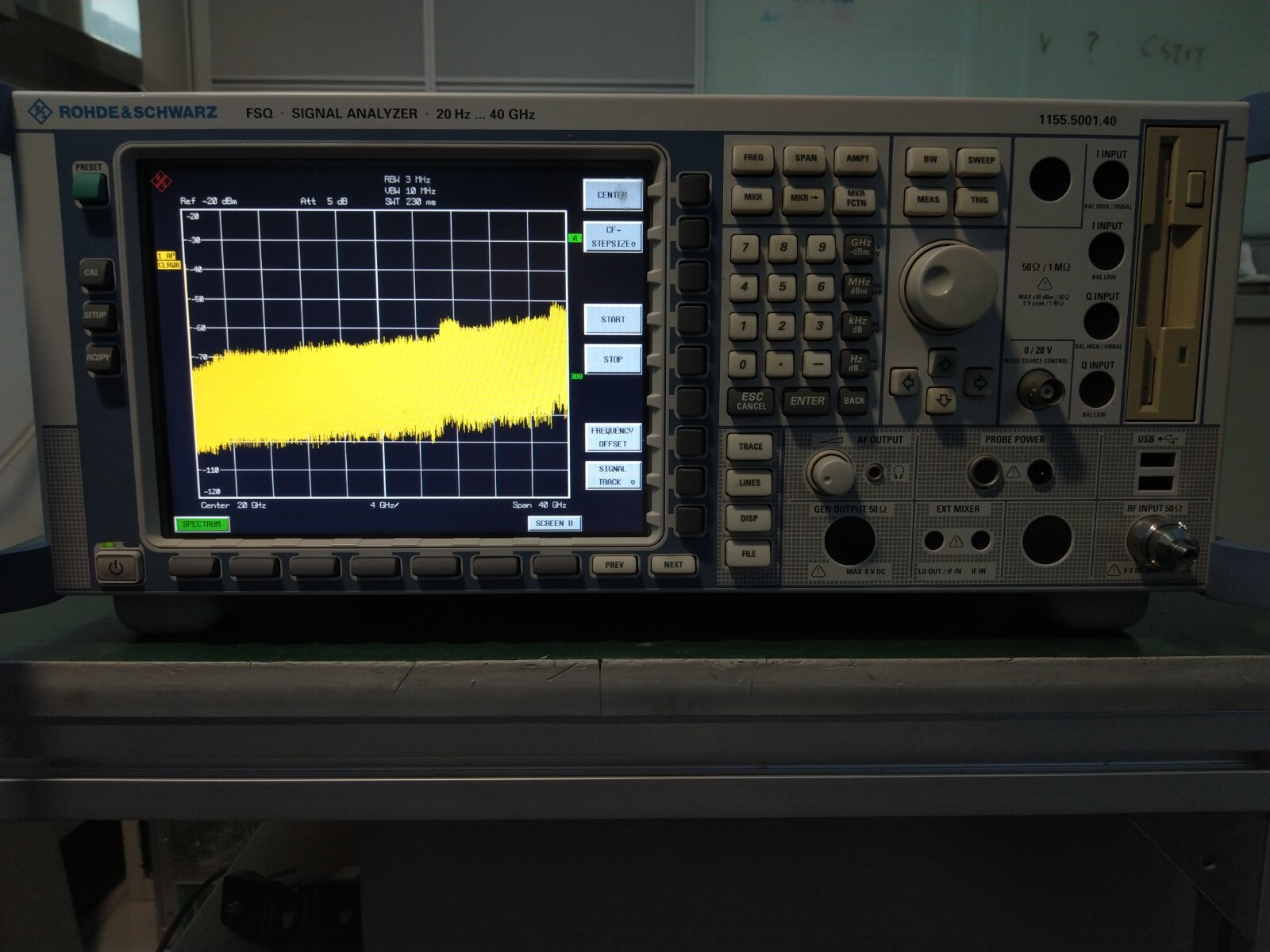 Rohde & Schwarz FSQ40 Signal Analyzer 20Hz - 40GHz