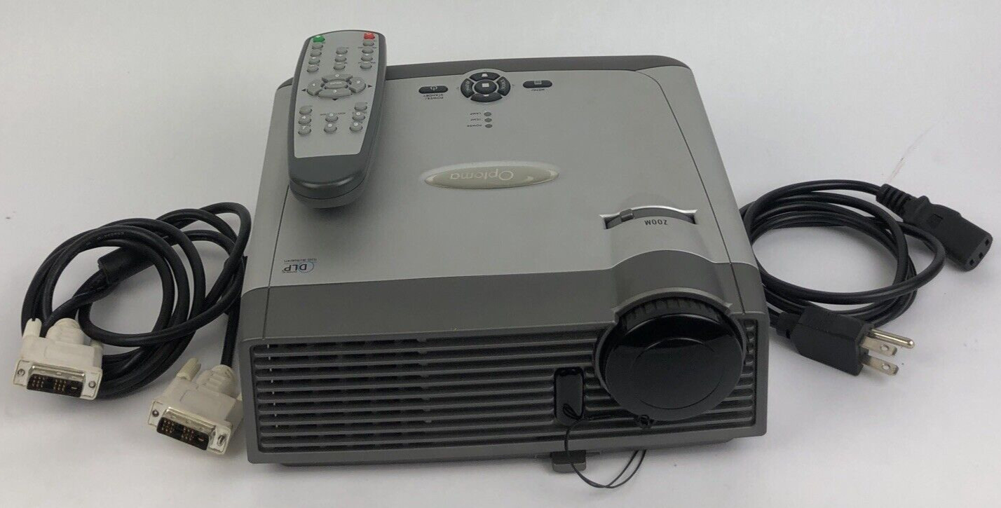 Optoma DX625 DLP Projector Display with Remote , Case and Instructions - LOOK