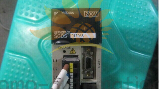 Used 1PCS YASKAWA DRIVER SGDS-01A05A