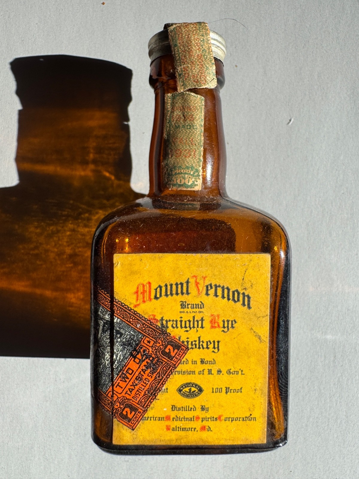 Mount Vernon Straight Rye Whiskey Empty Miniature Glass Bottle 1930's
