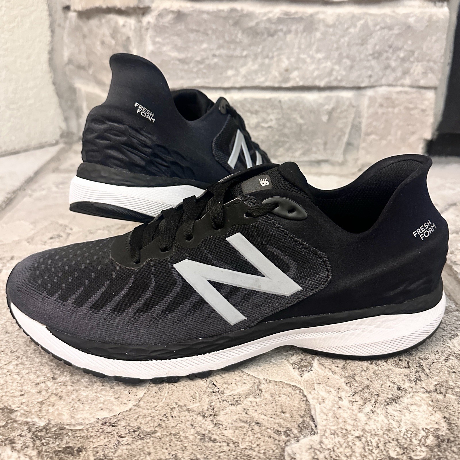 New Balance 860 v11 Fresh Foam Black Shoes Sneakers 7 D Men (fits 8.5 Women)