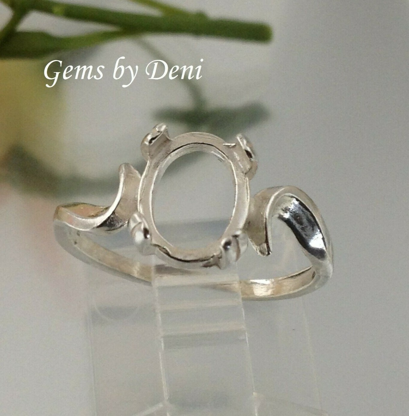 (7x5-10x8mm) Oval Cab Sterling Silver Swirl Pre-Notched Ring Setting (Size 5-8)