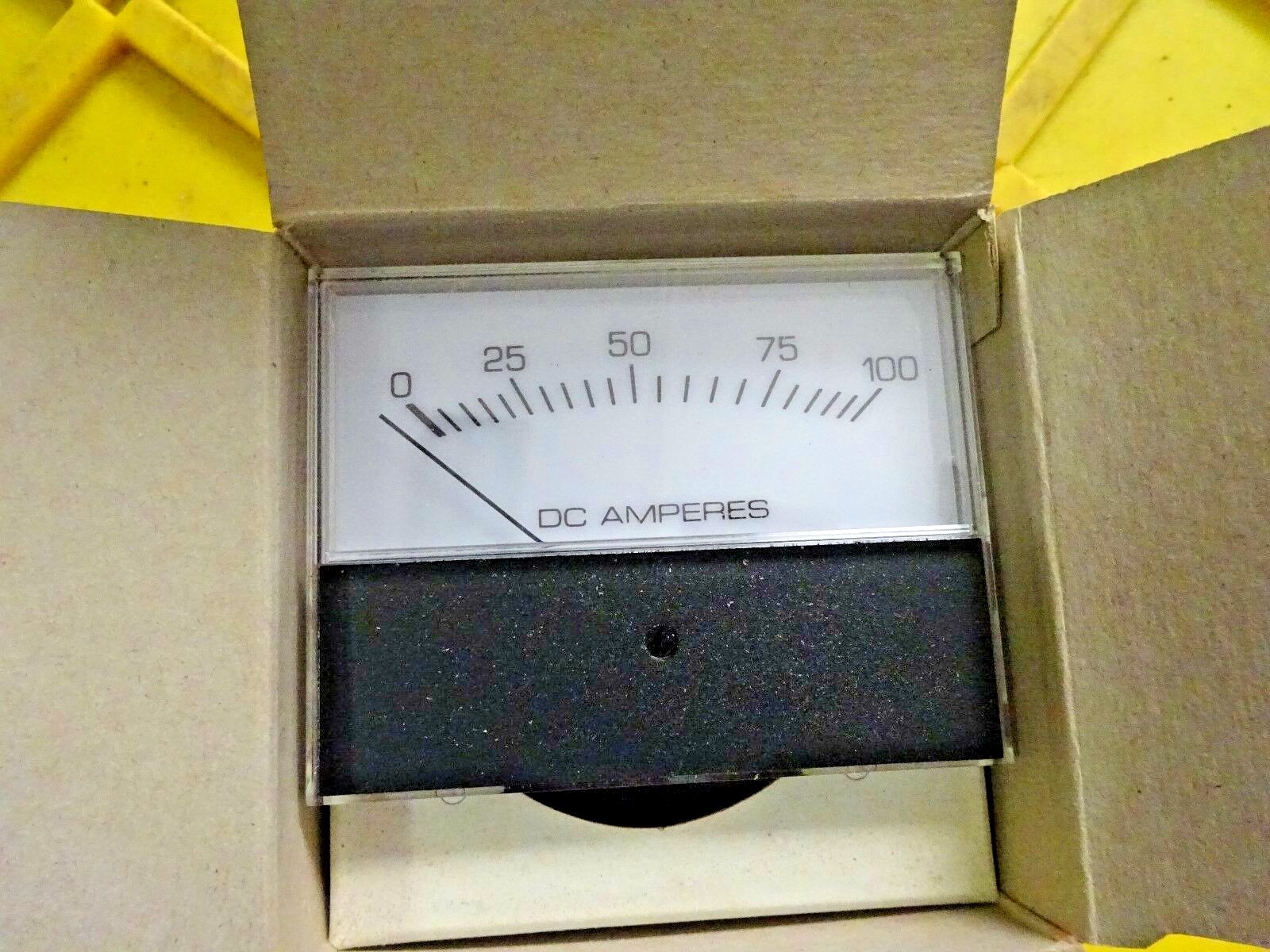 MODUTEC METERS MOC00-532  0 TO 100 AMPS DC