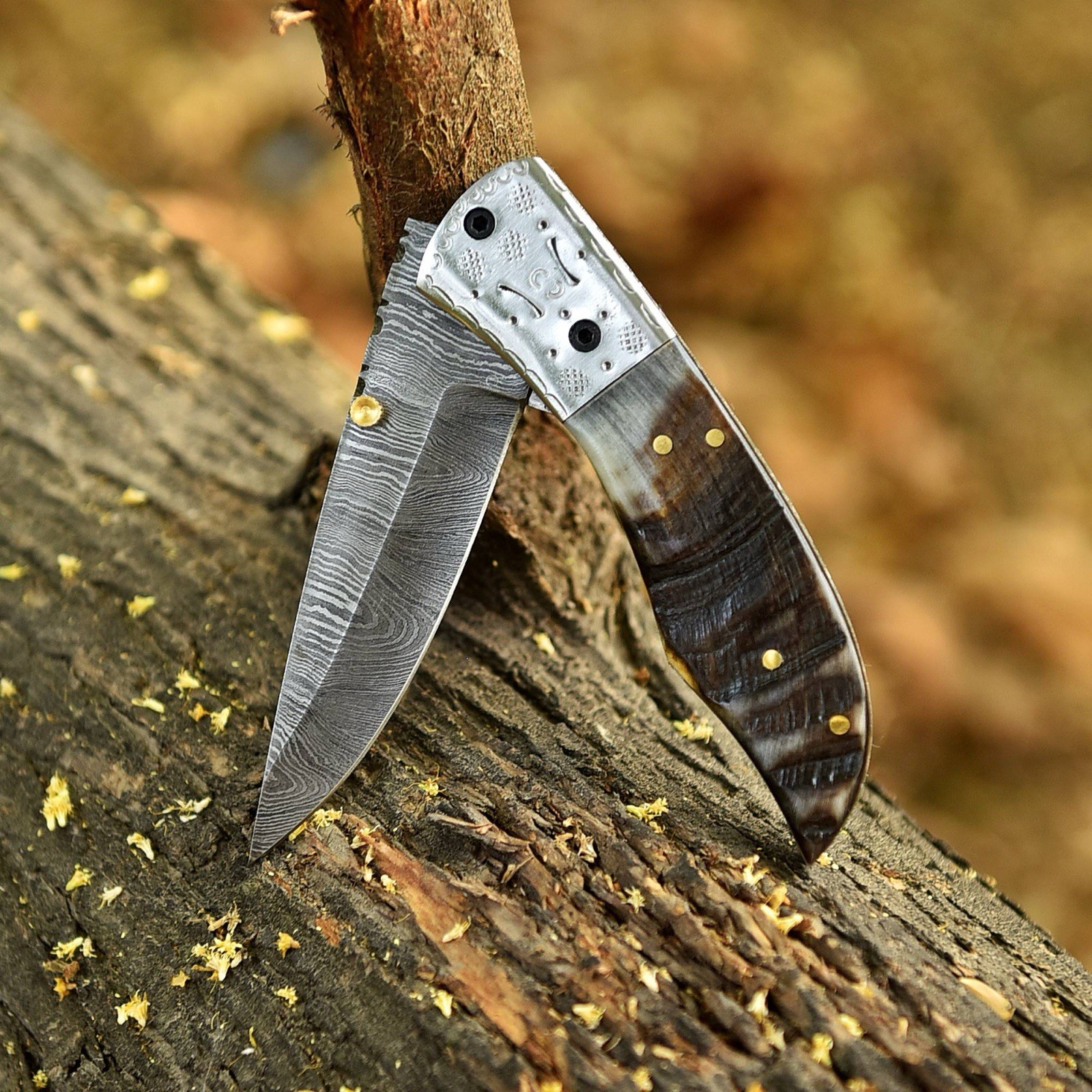 Handmade Damascus Steel Folding Blade Pocket Knife Ram Horn Handle Tactical