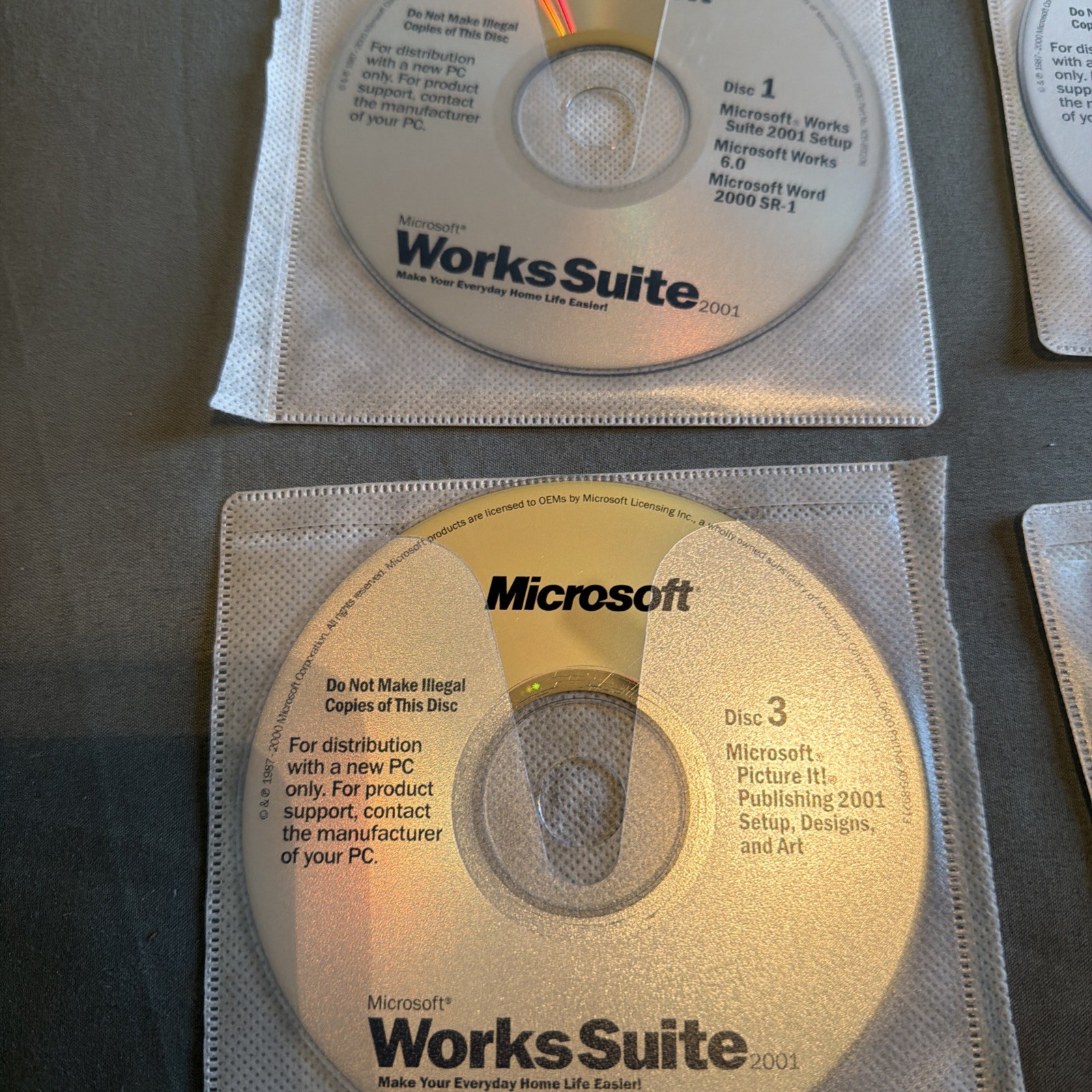 Microsoft Works Suite Software 2001 Disks 1,3,4,5,6 VINTAGE TECH (PC)