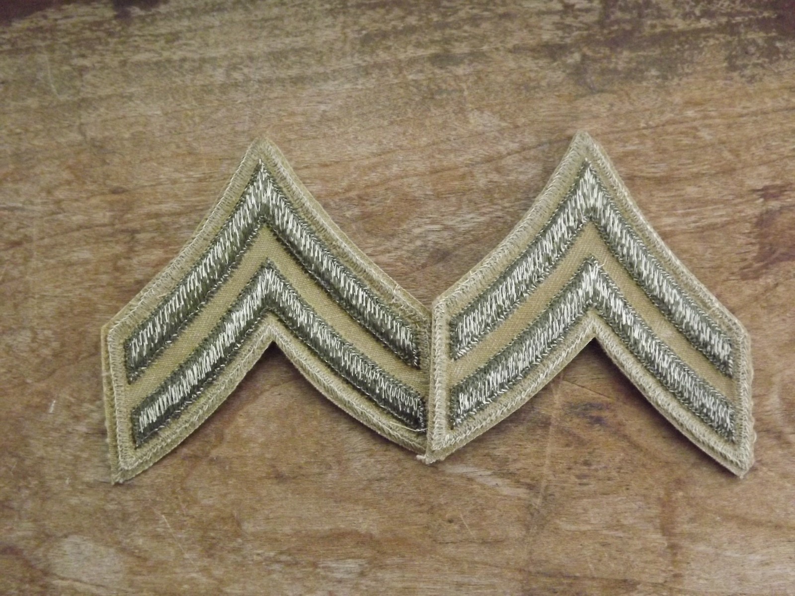 Pair, WW2 Army Corporal Chevrons, Khaki - INV# C1694