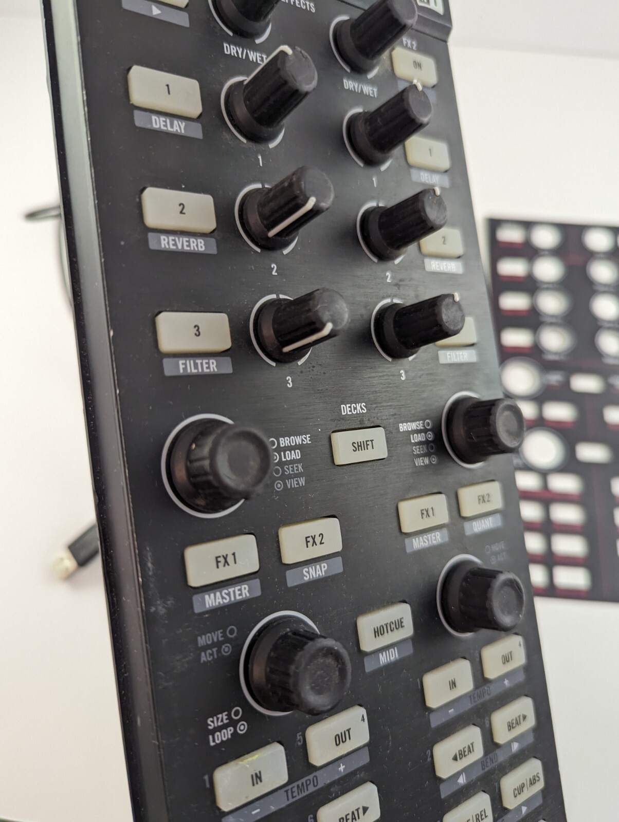 ISSUES TRAKTOR KONTROL X1 NATIVE INSTRUMENTS DJ CONTROLLER MUSIC