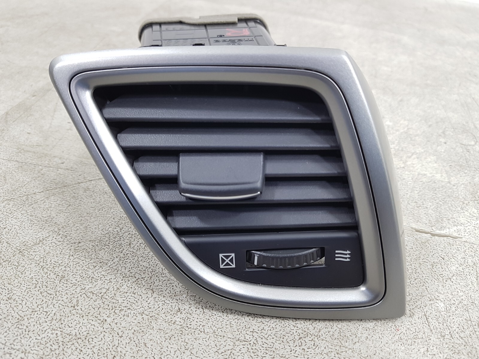 MAZDA 3 MK3 BN 17-18 DASHBOARD AIR VENT & TRIM SET