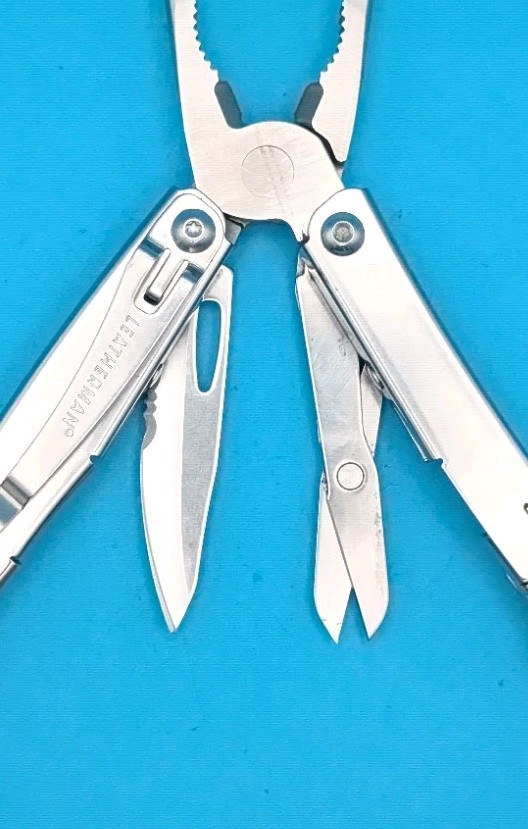 LEATHERMAN WINGMAN MULTI-TOOL! FAST SHIPPING!