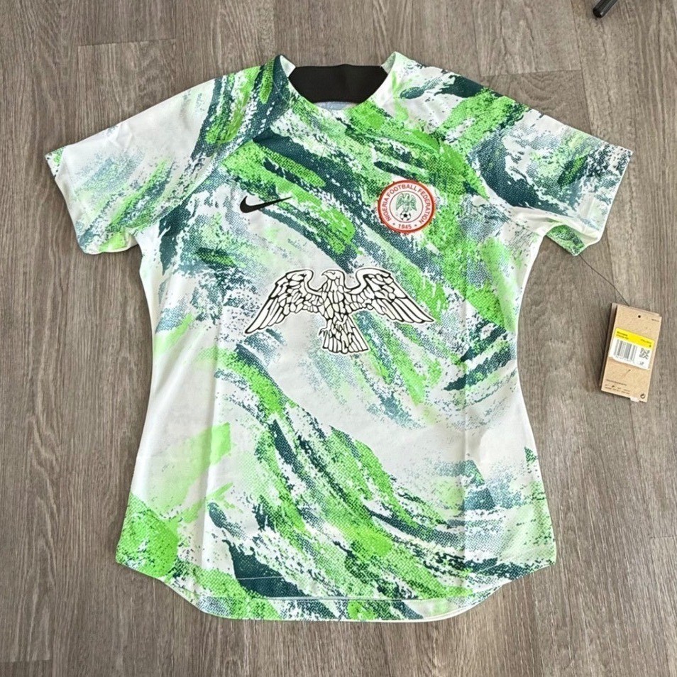 Nike Nigeria National Football Team Soccer Jersey White Green Womens S SU23 Ht