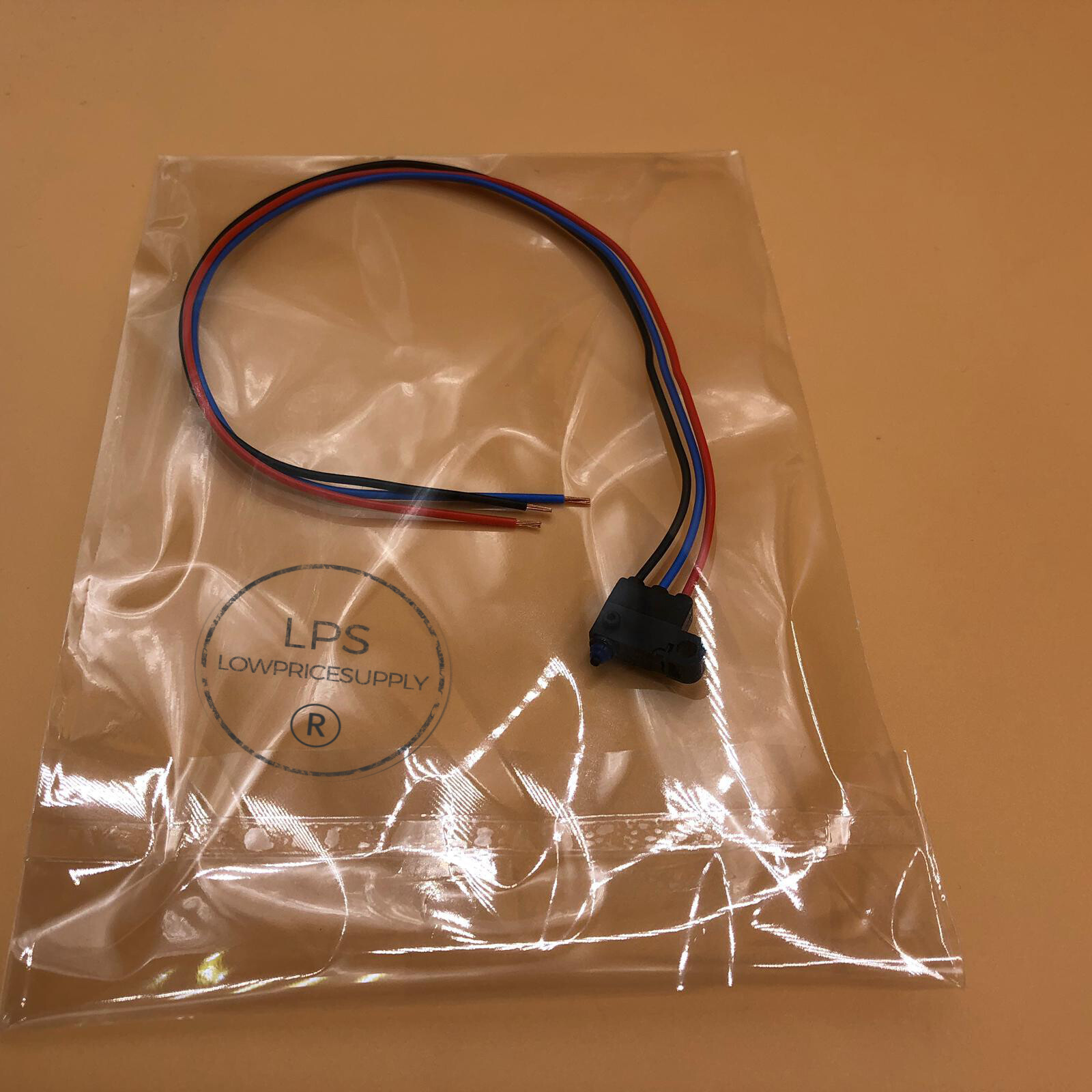 Electronic Components D2Hw-C201M Micro Switch Pin Plunger Spdt 2A 125V