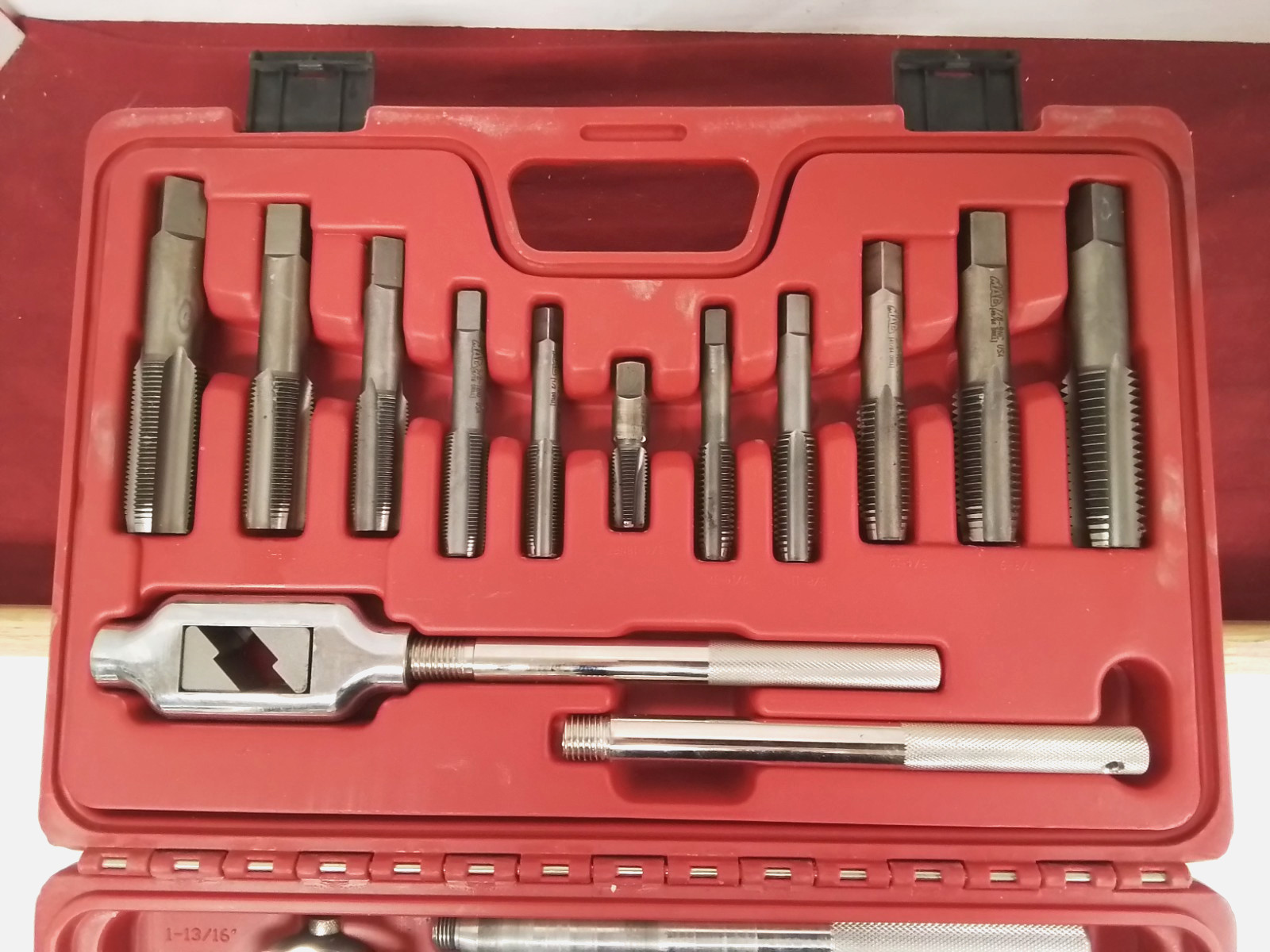 MAC Tools TD25SAES-US 25 Piece SAE Tap And HEX Die Set