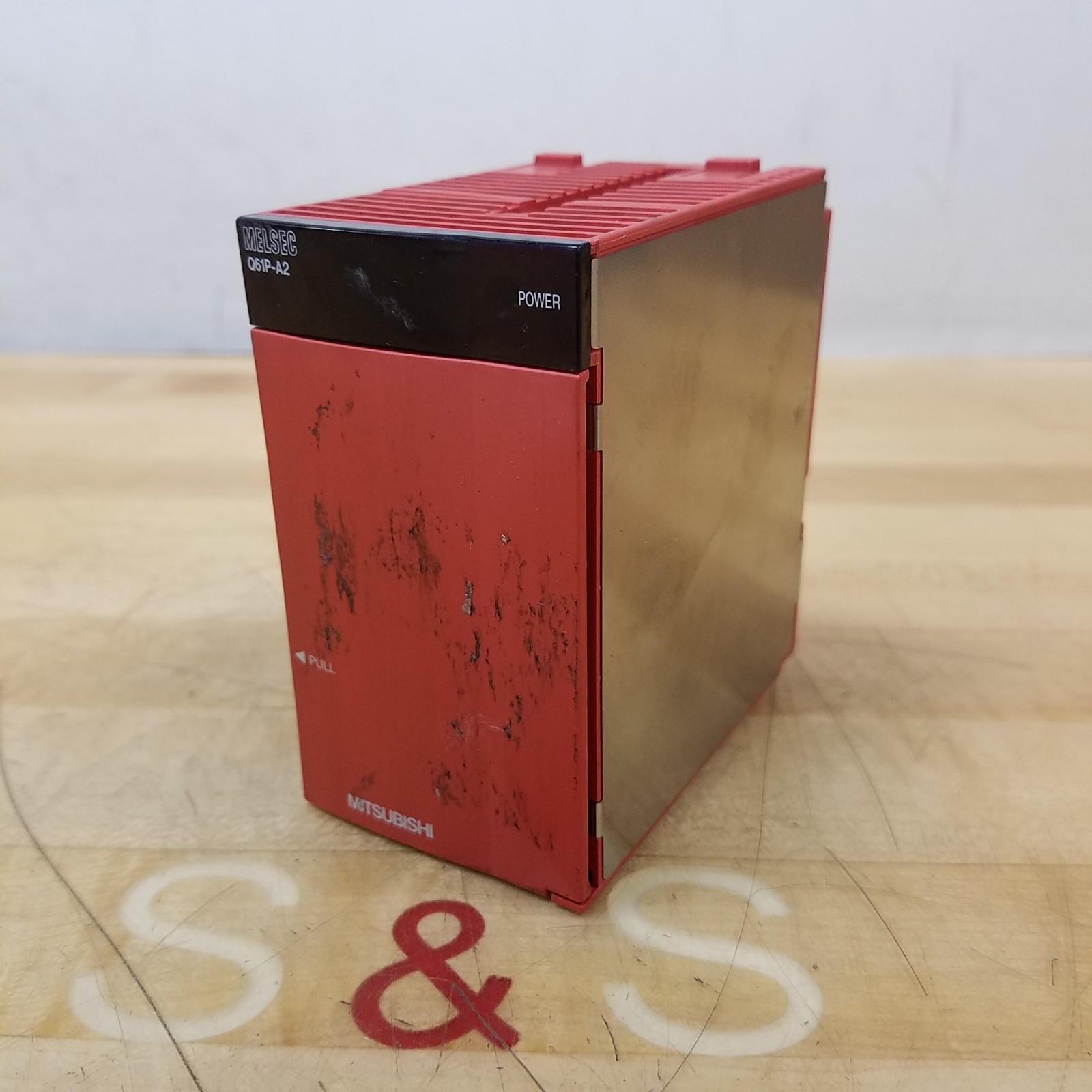 Mitsubishi Q61P-A2 Power Supply Unit, IN 200-240VAC, OUT 5VDC 6A - USED