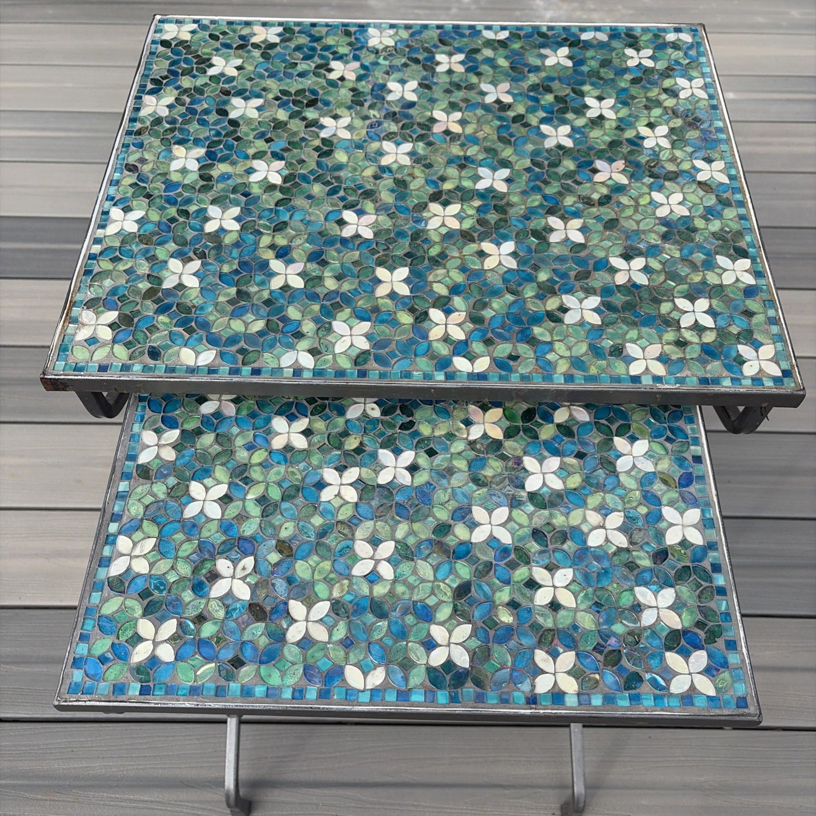 Vintage Pier 1 Glass Mosaic Nesting Tables Metal Indoor/Outdoor Patio India