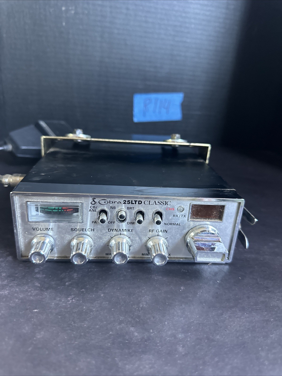 Cobra 25 LTD Classic 40-Channel CB Radio Untested  #R114