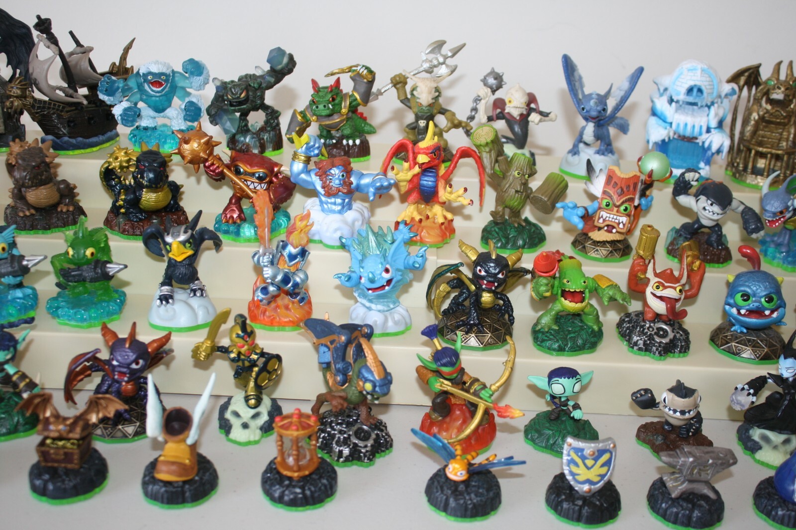 Skylanders Spyro's Adventure Figures Buy 4 Get 1 Free Finish Your Set Free Ship