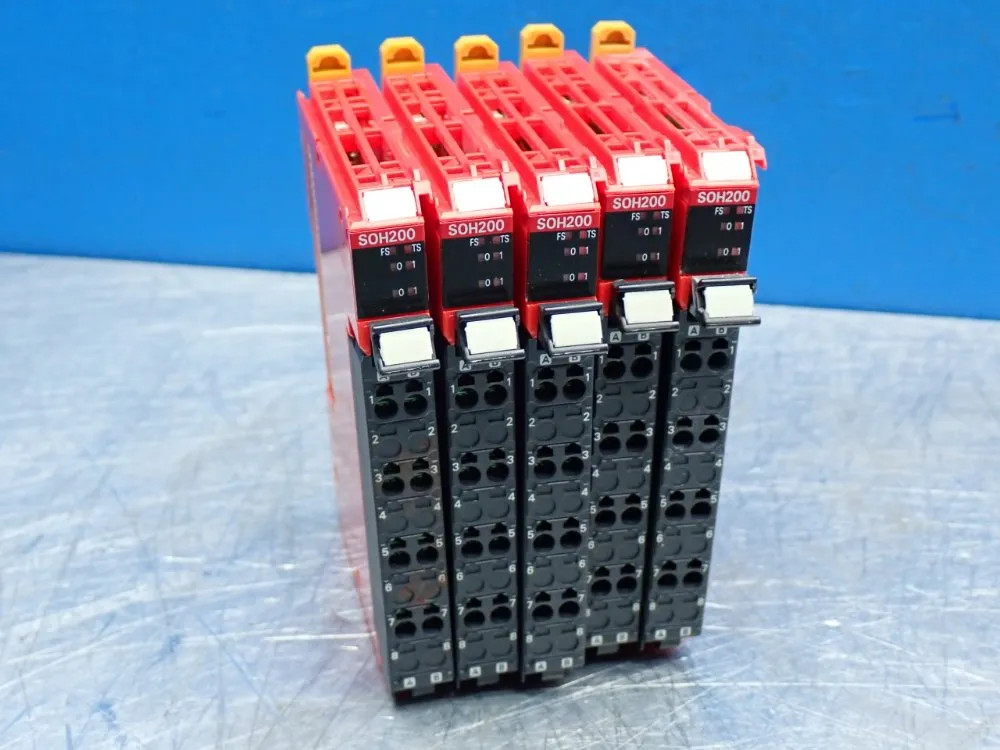 OMRON NX-SOH200 SAFETY I/O RELAY UNIT, 5PCS 12250980351