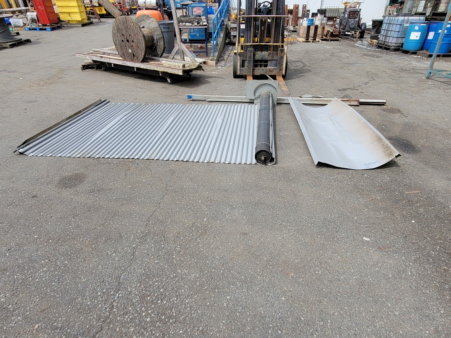 10ft x 7.5ft Roll up Overhead Door – Workbenches