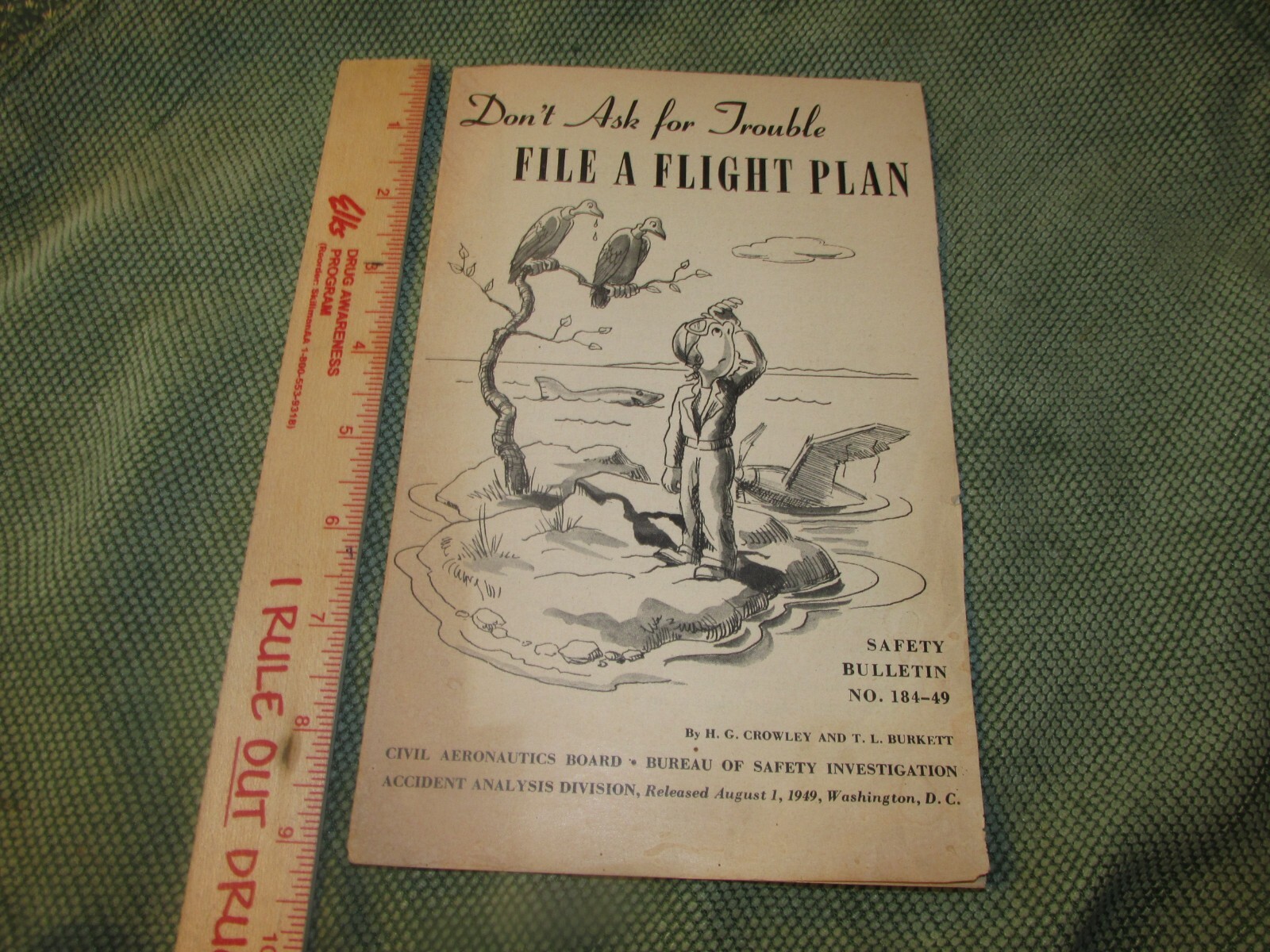 Vintage Pilot Training Airplane File a Flight Plan Civil Aeronautics 1949 manual