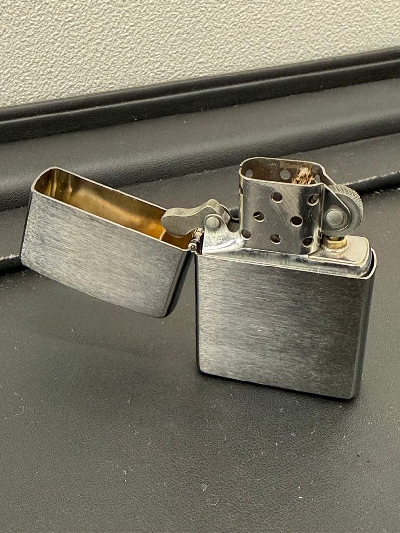 Zippo Lighter - Silver Hairline Finish
