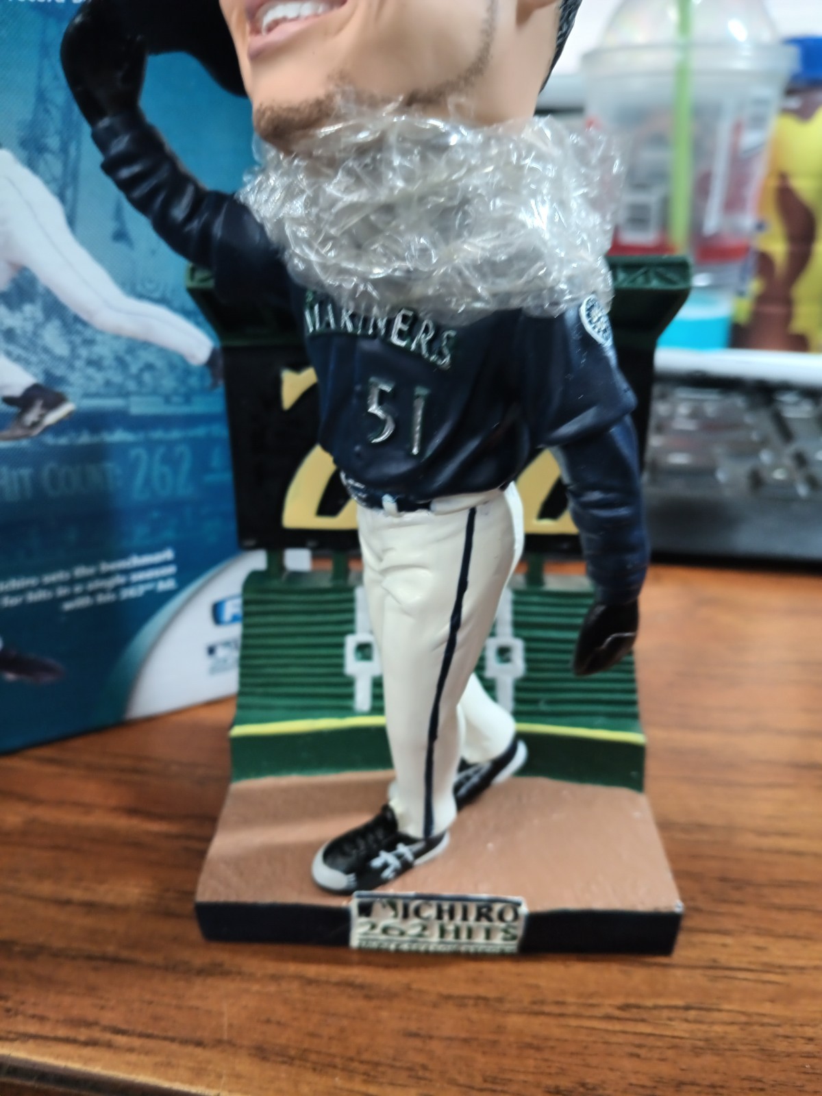 2005 Seattle Mariners MLB 262 Hits ICHIRO SUZUKI FSN Collectors Bobblehead NEW