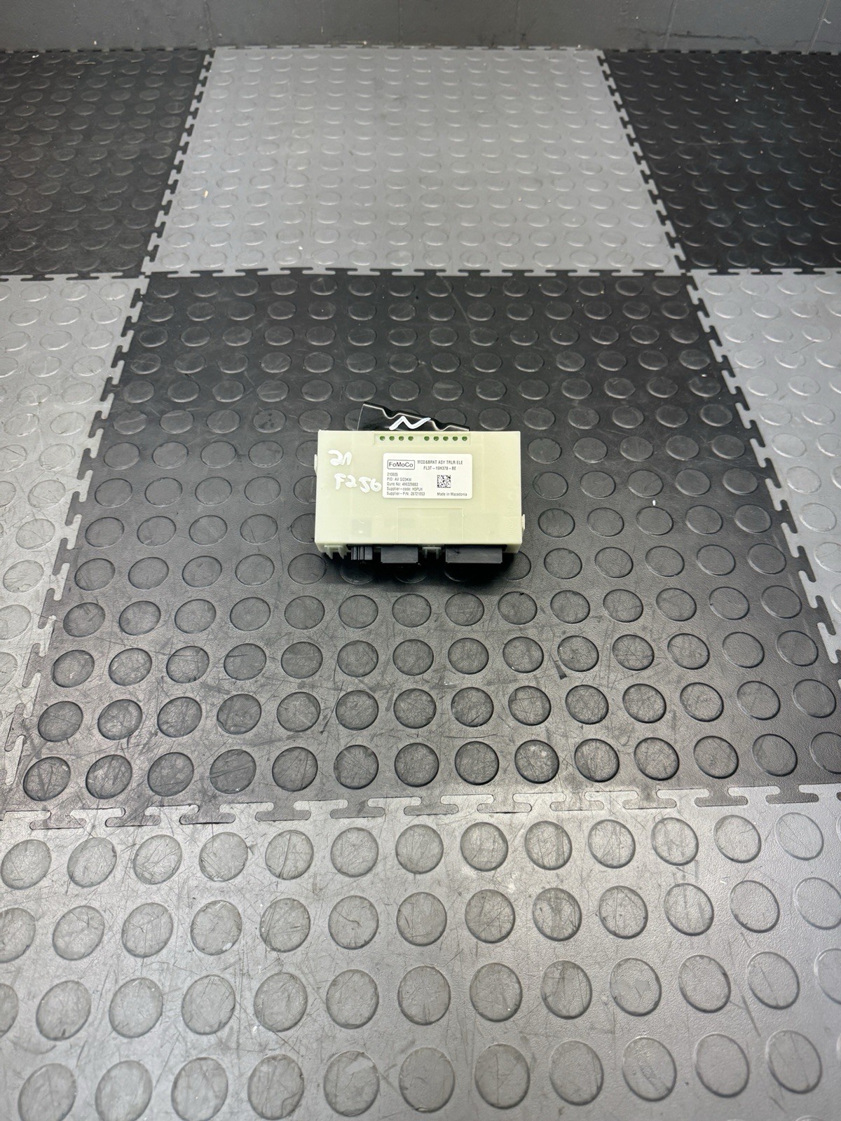 2017-2022 Ford F250 Trailer Brake Controller Module Unit Oem