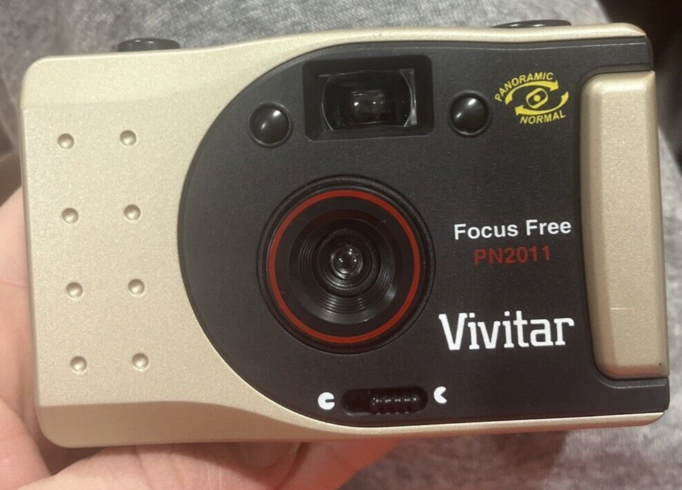 Vivitar PN2011 Point & Shoot 35mm Film Camera, Focus Free Panoramic/Normal