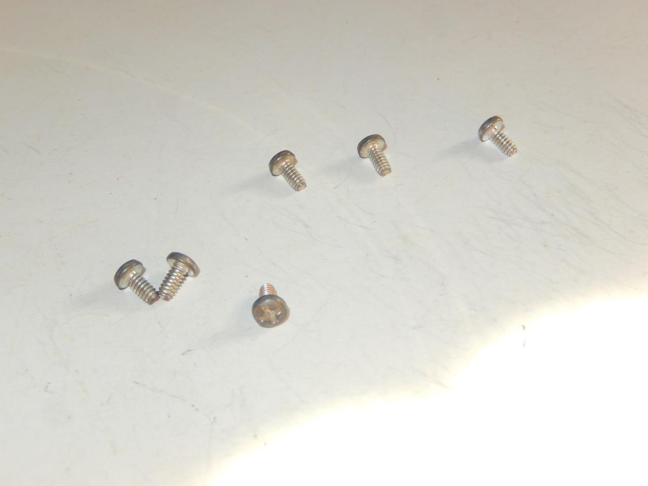 LIONEL -8801-48 - 6-32 X 5/16 DIECAST TRUCK MOUNTING SCREWS - 6 PIECES- NEW-  H6