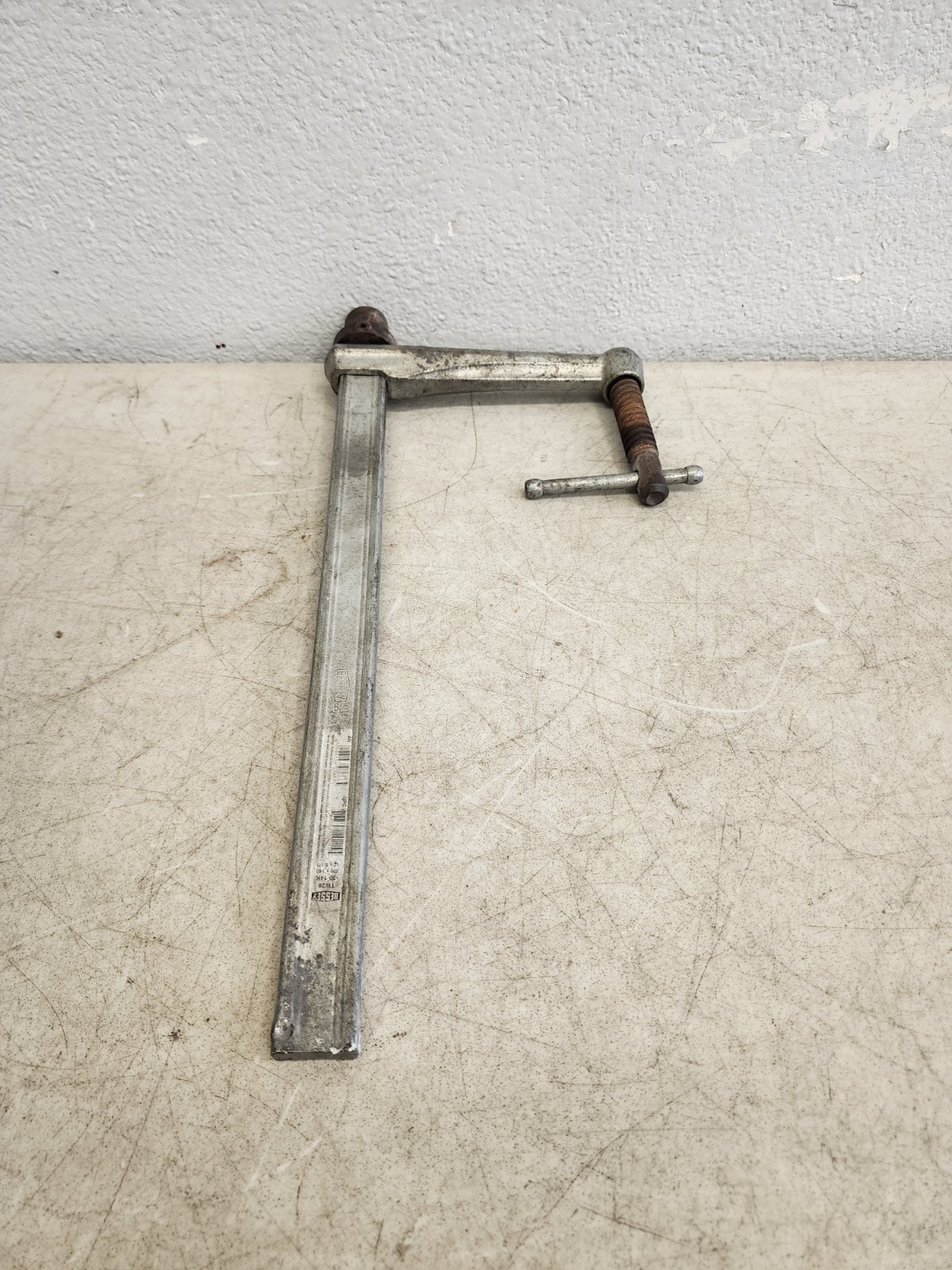 BESSEY TW28-30-14K Clamp Welding Table