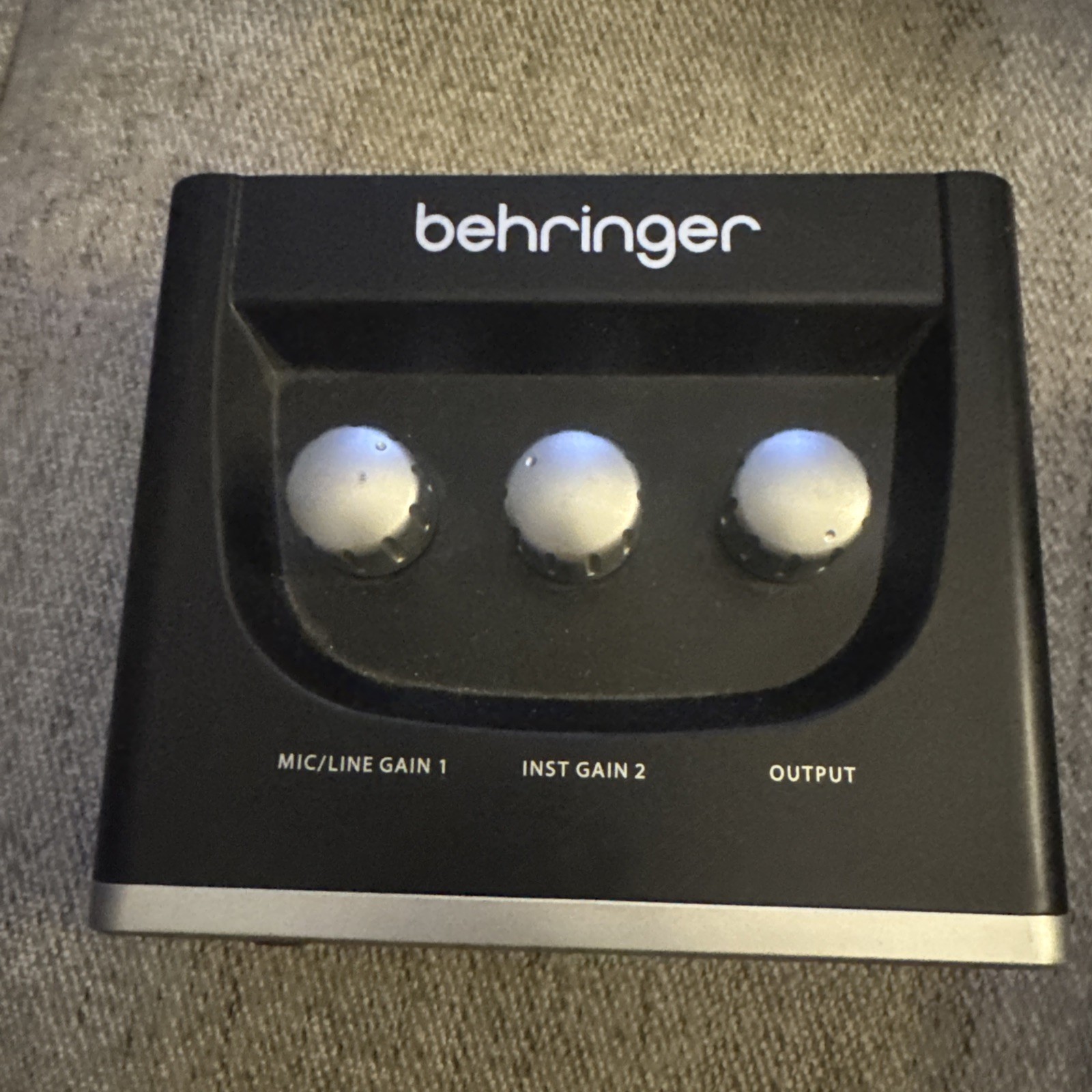Behringer U-PHORIA UM2 Single Channel Audio Interface - Black