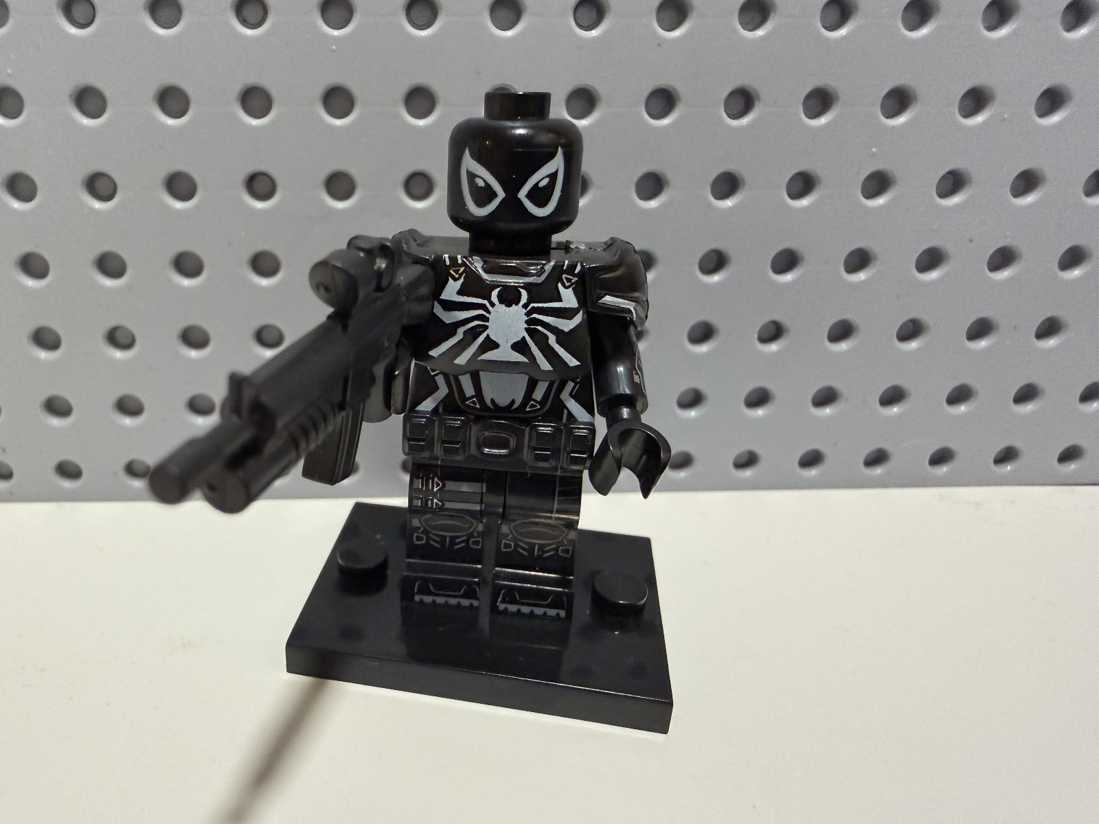LEGO Marvel Agent Venom Spider-Man Custom Minifigure New