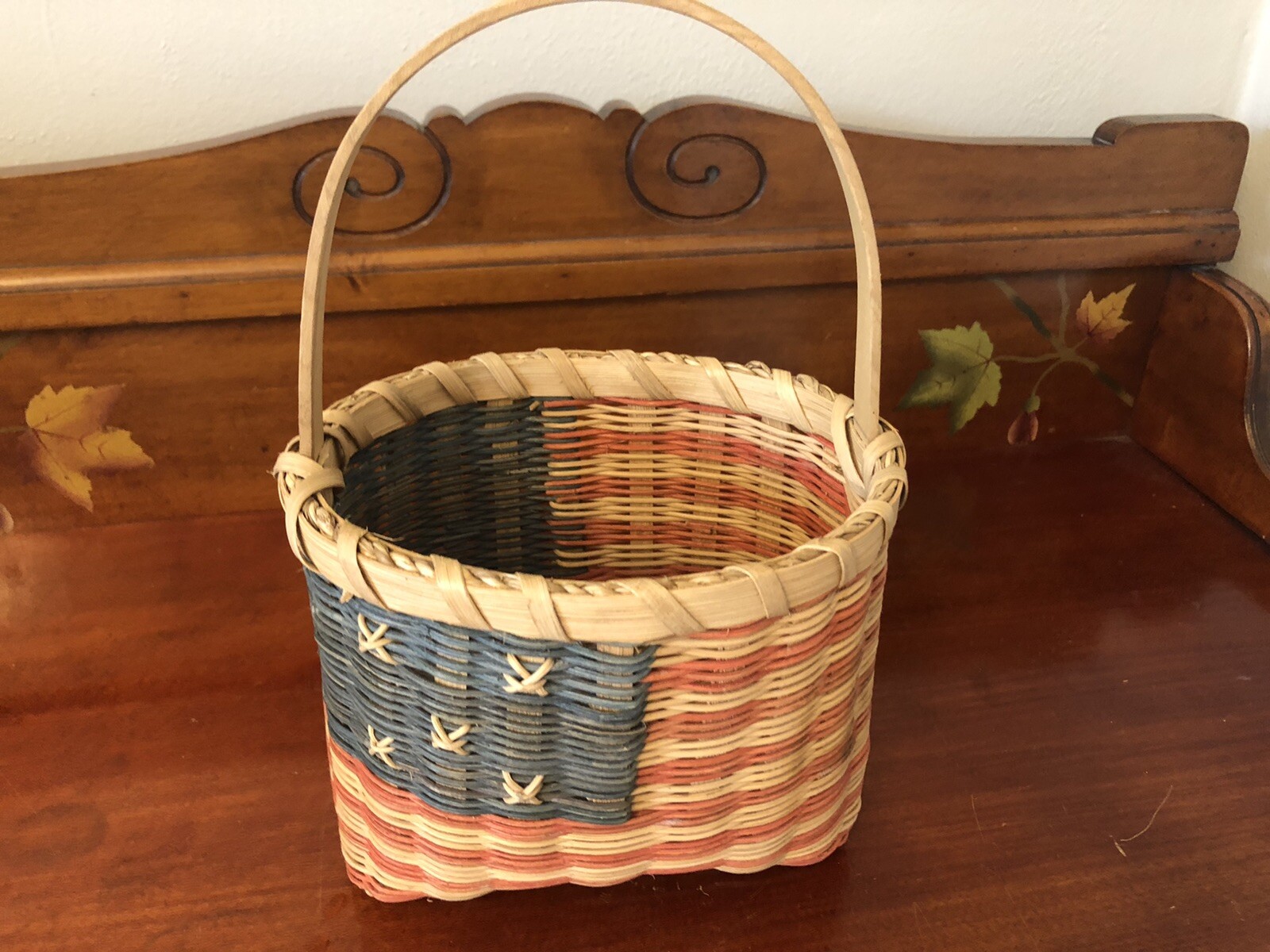 Vintage Woven American Flag Basket. Excellent Condition 11 High 7 Wide