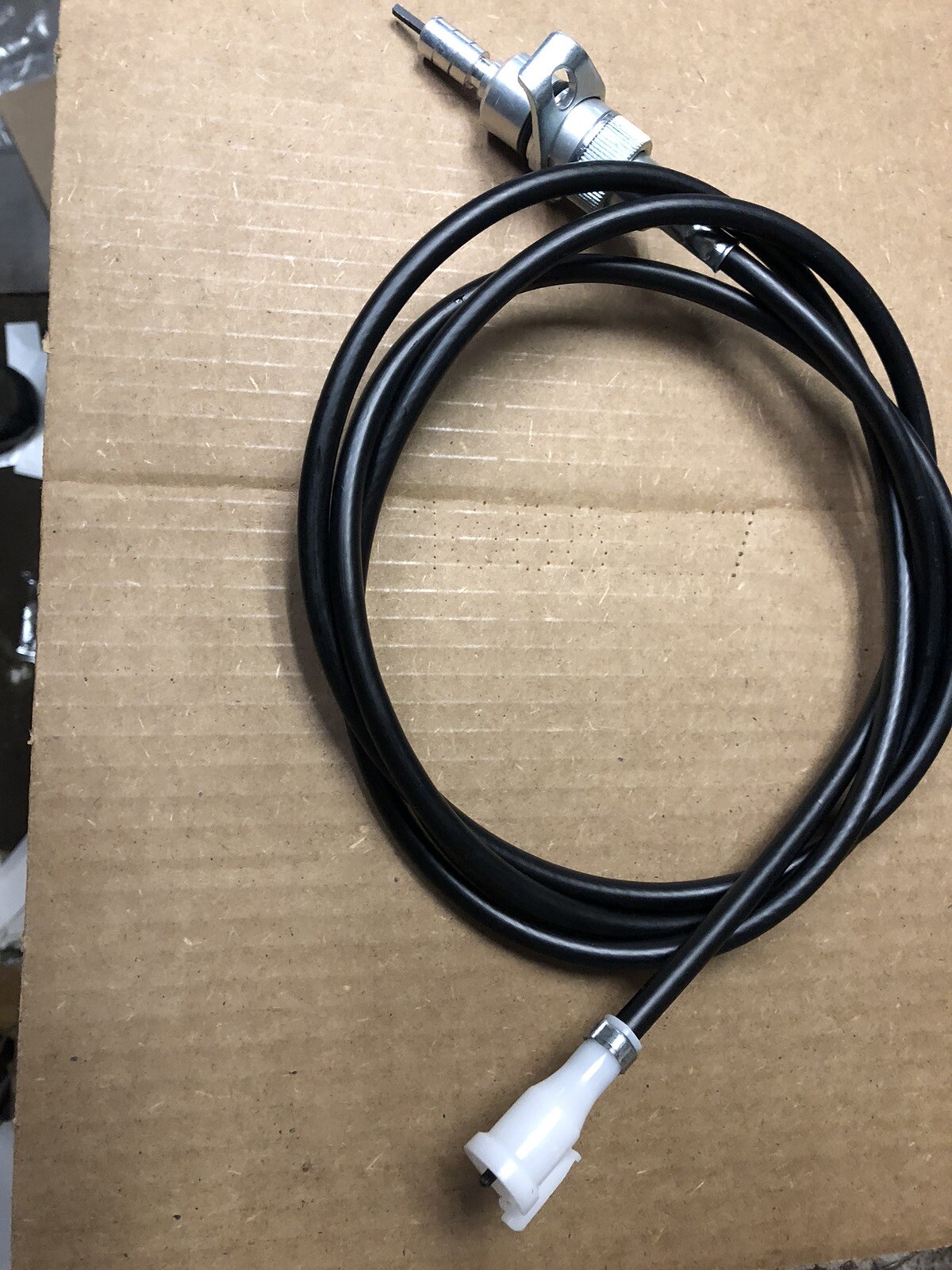 71 72 73 74 AMX  JAVELIN SPEEDOMETER CABLE WITH  4 Speed MANUAL TRANS