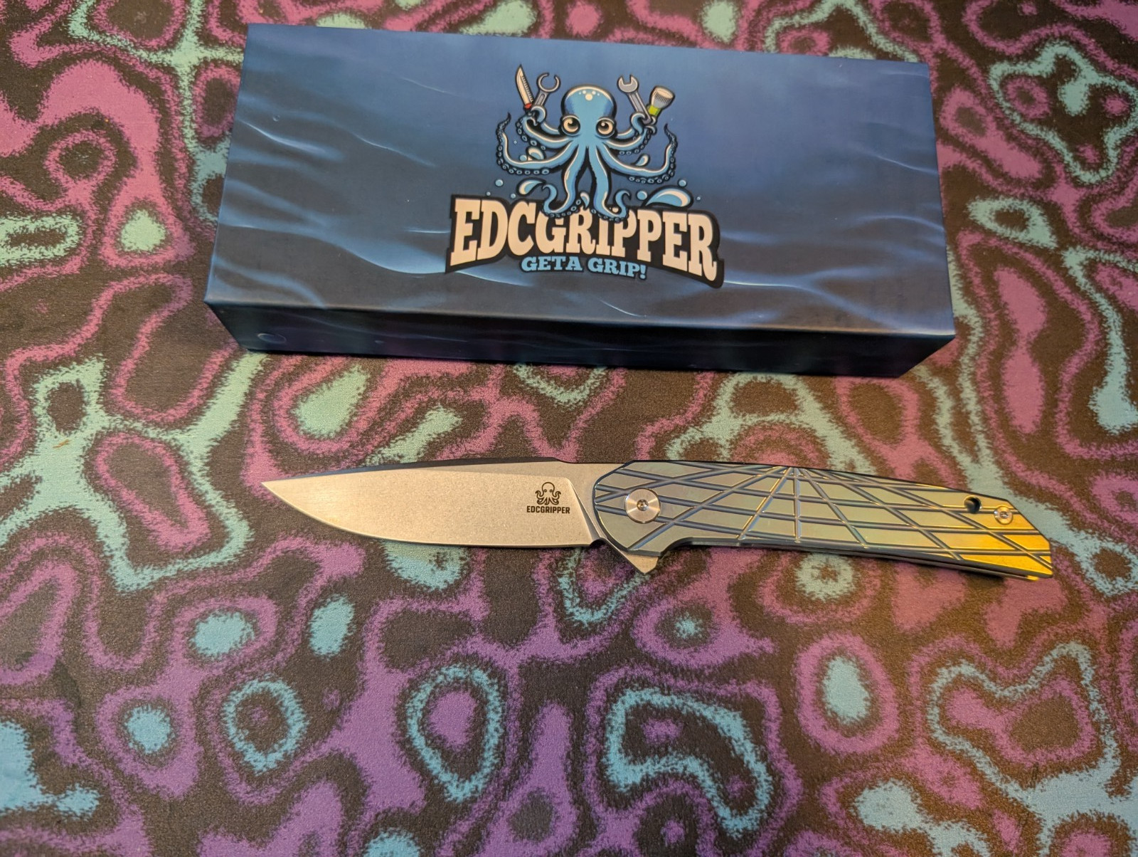 EDC Gripper Titanium Frame lock Exclusive Knife 14C28N Blade