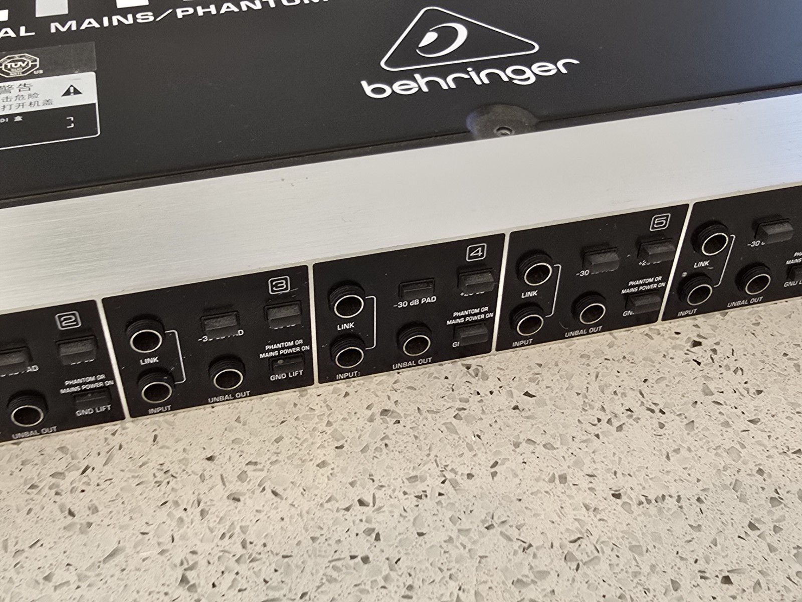 Behringer Ultra-DI Pro DI800 Phantom Powered 8 Channel Direct DI-Box Untested