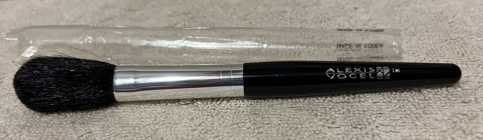 Alexis Vogel TM Blush Brush 6” New
