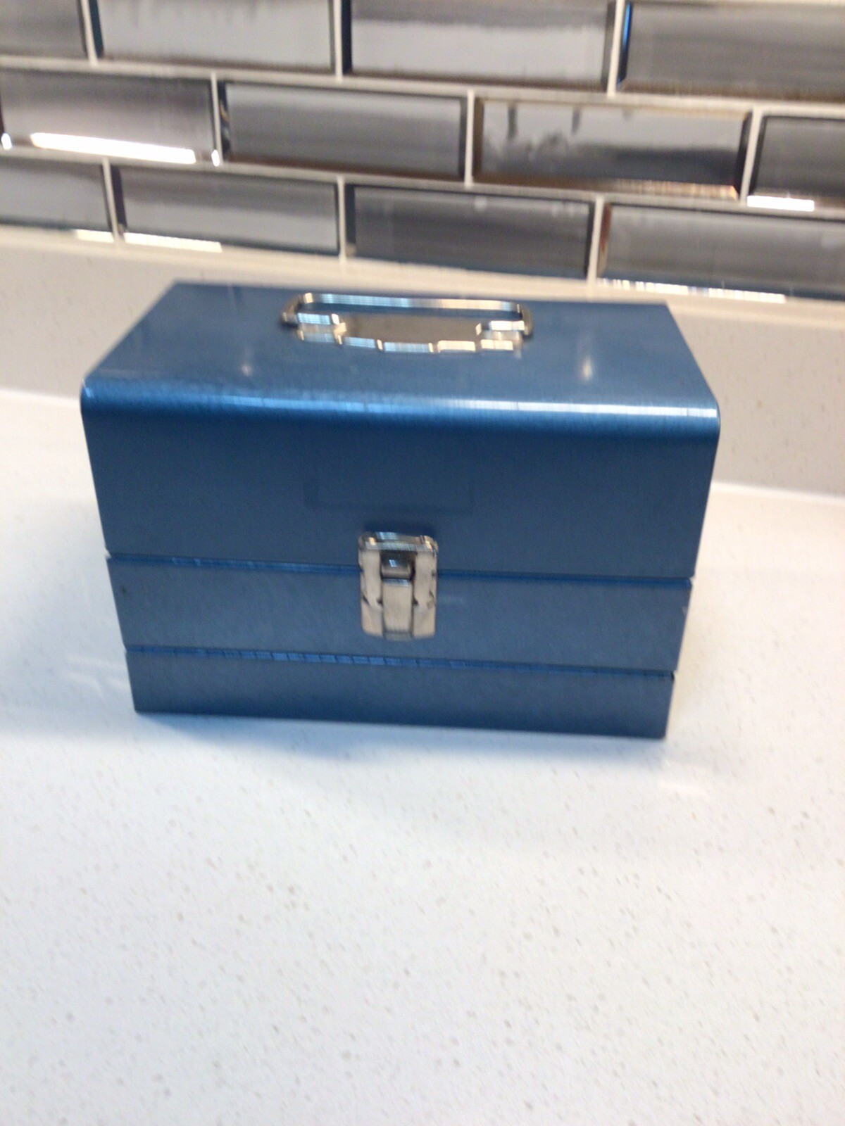 Vtg Logan Deluxe Metal 12-Slot 8mm Film Movie Reel Canister Blue Chest