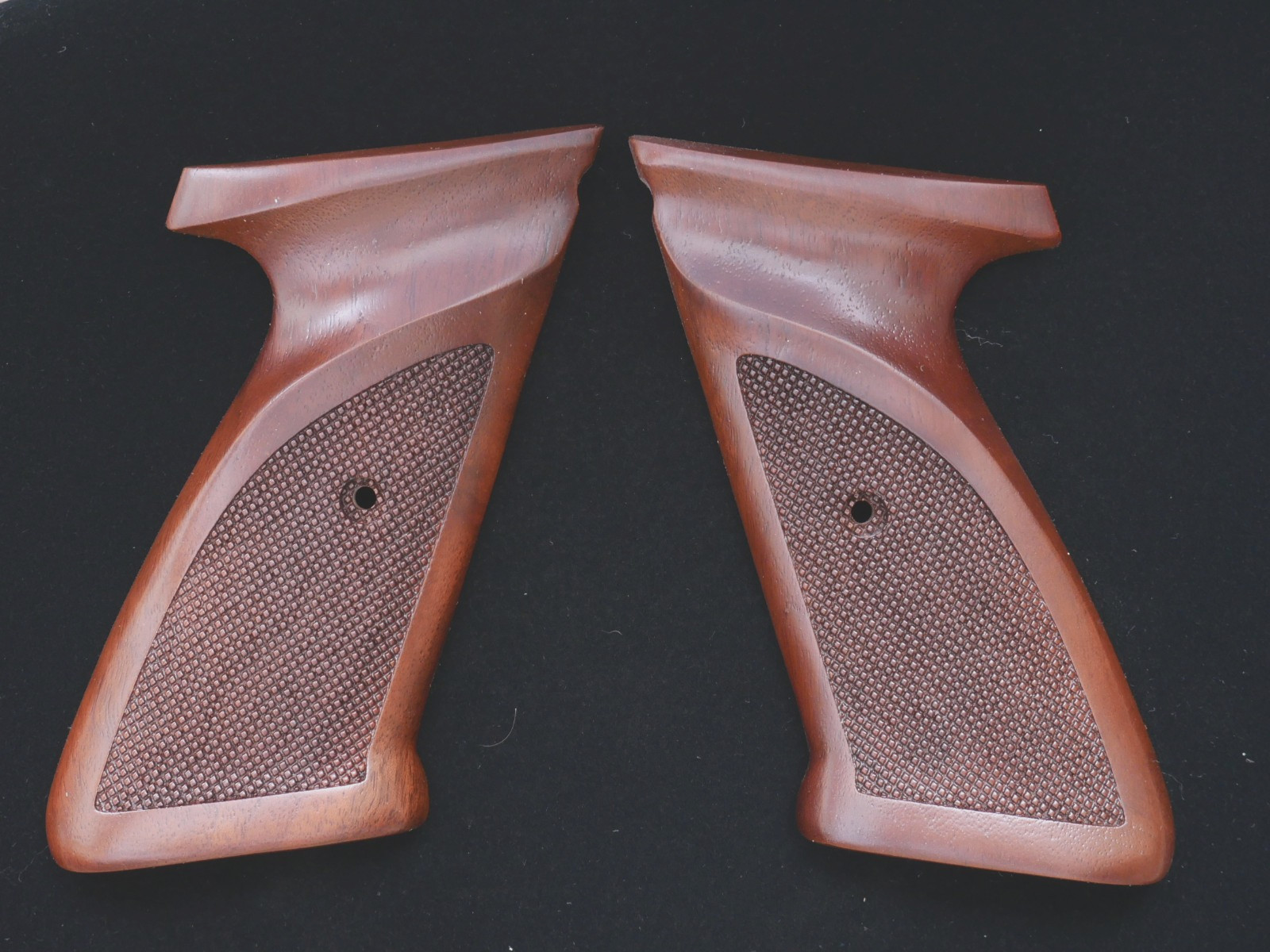 CUSTOM MADE WALNUT GRIPS FIT CROSMAN 1377 2240 2250 2300 2400 1700 1701p CO2 PCP