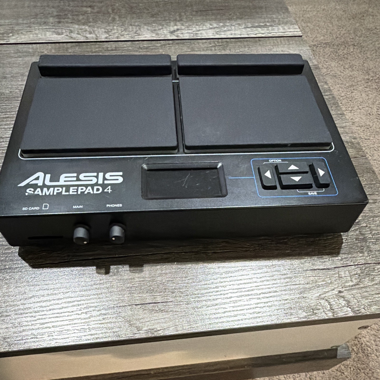 Alesis SamplePad 4 Tabletop 4-Pad Drum Sampler with Pad Triggers, Black