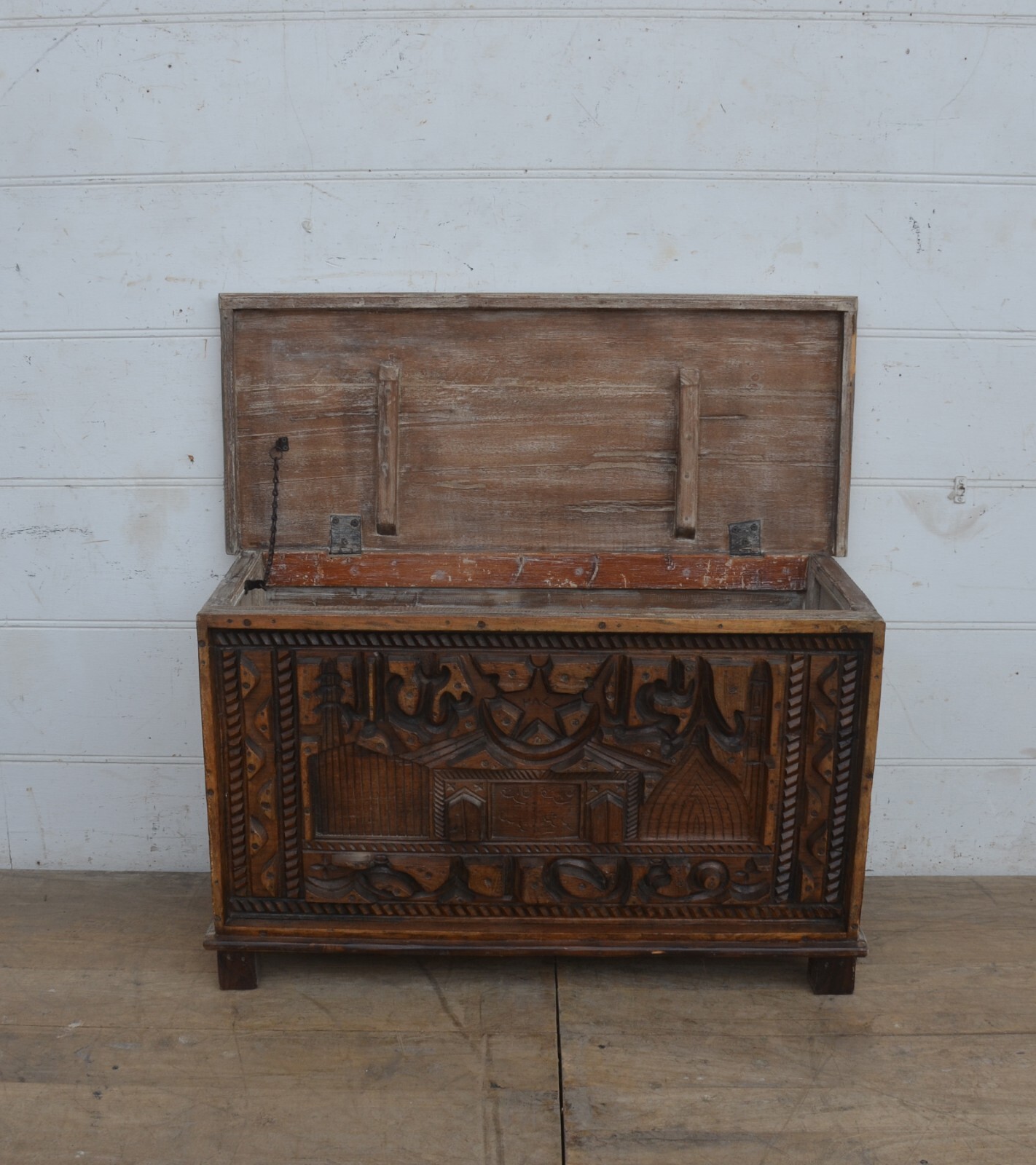 Reclaimed Teak Wood Trunk with Hand Carved Design.