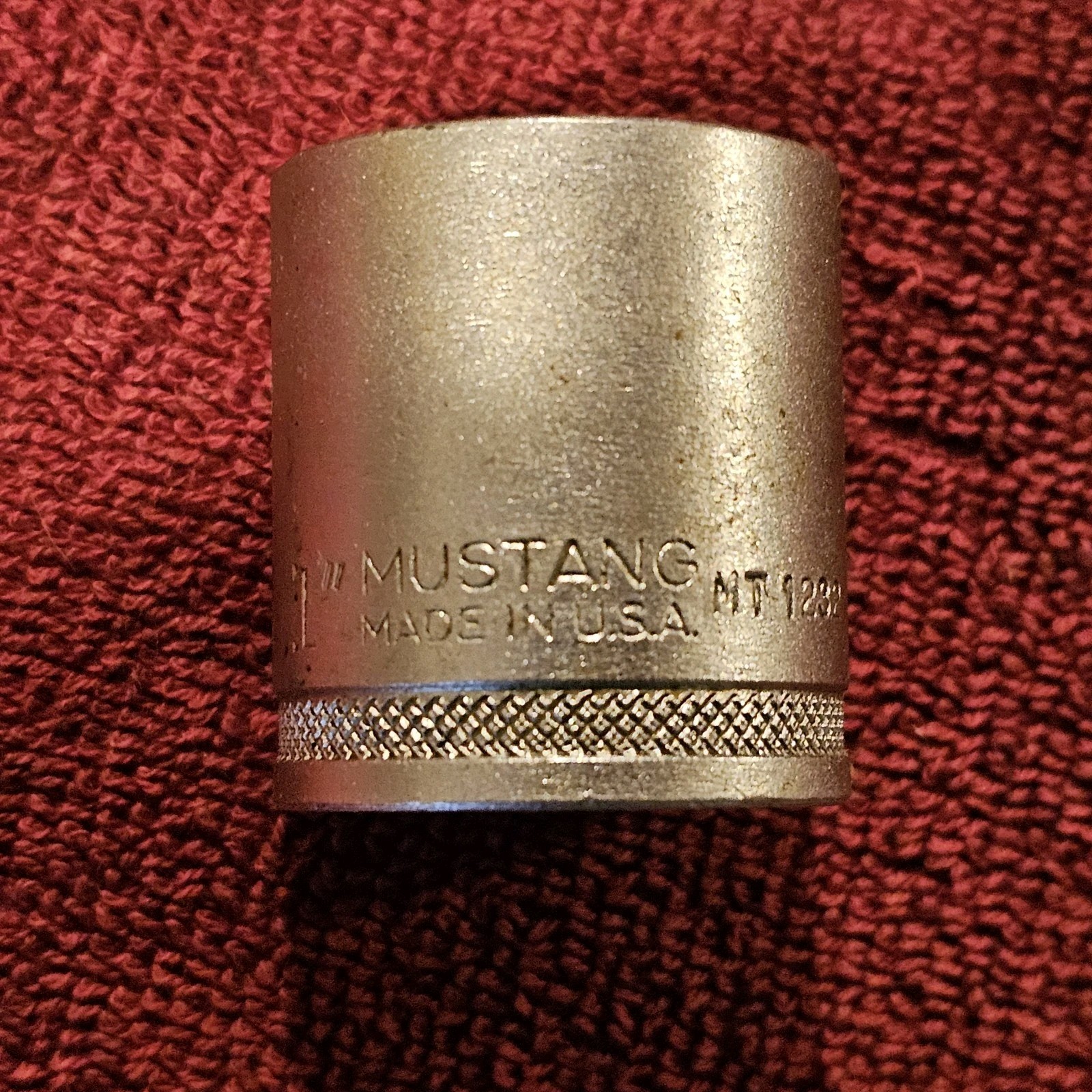 Vintage Mustang (New Britain) MT1232 1"  Socket, 12 Pt.,  1/2" Dr. #2
