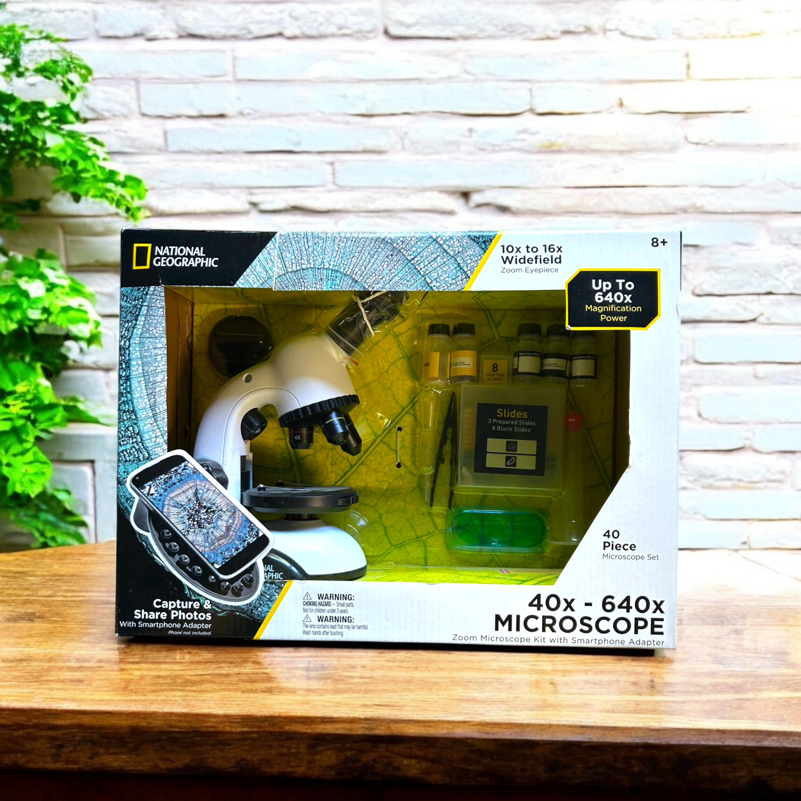 National Geographic 40x 640x Zoom Microscope 40 piece set Smartphone Adapter New