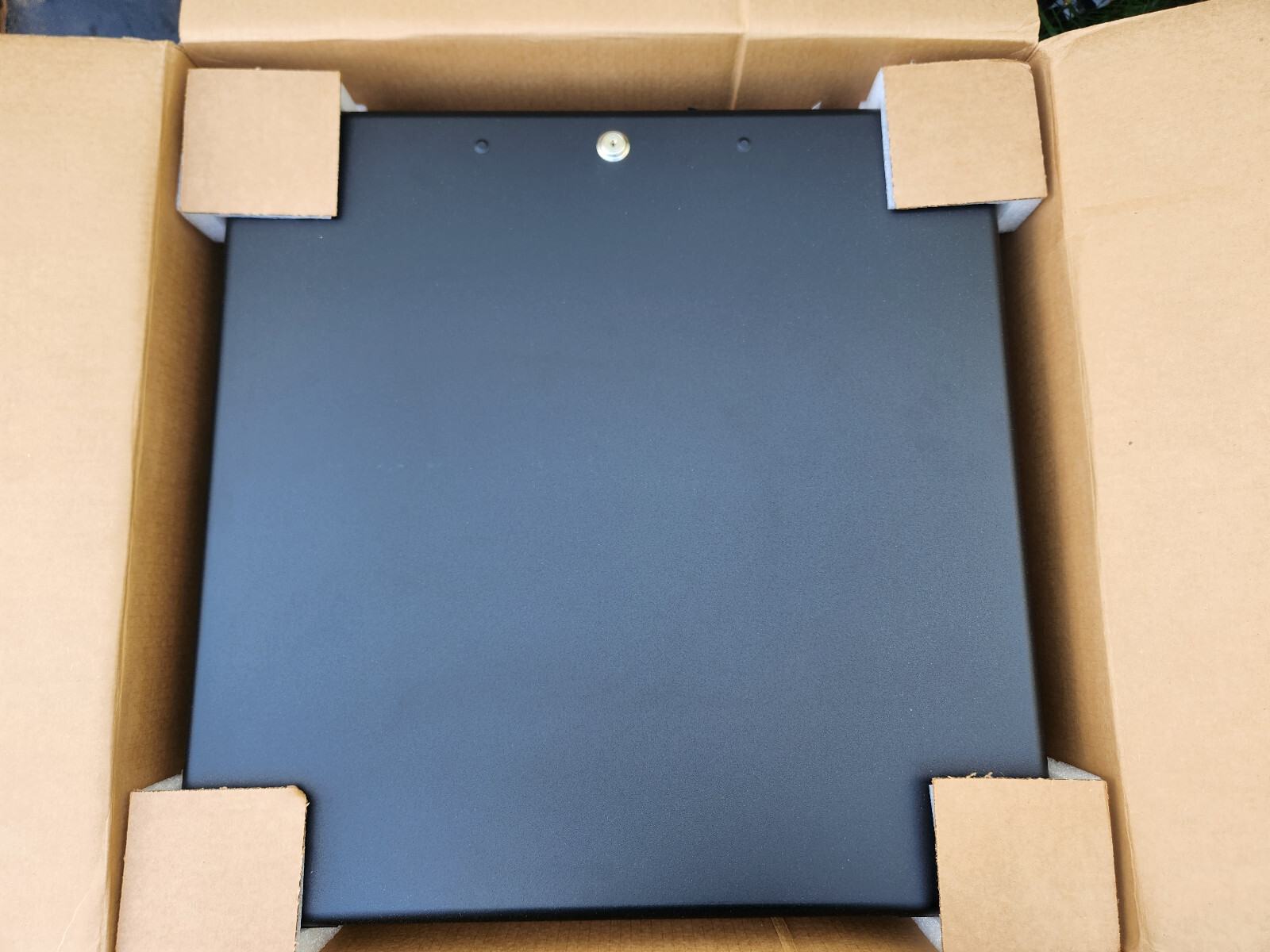 CHATSWORTH PRODUCTS (CPI) | 13050-711 ThinLine II Wall-Mount Cabinet