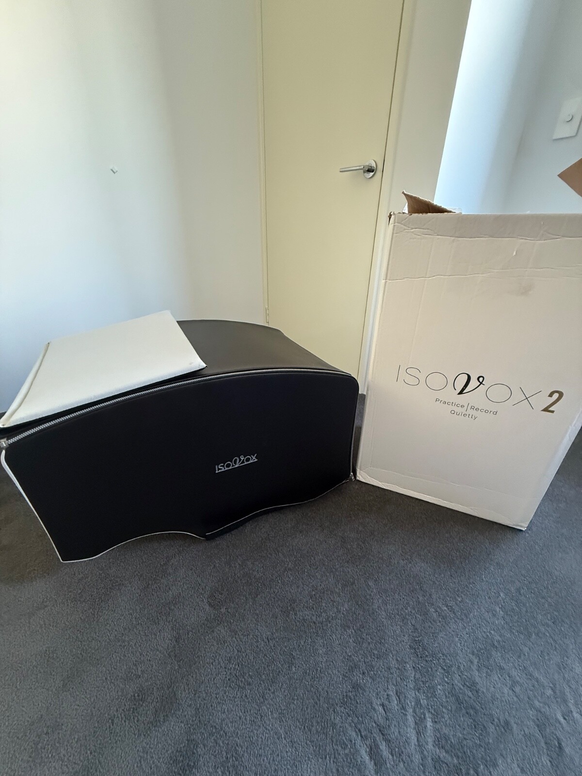 Isovox 2 - Midnight - Portable Vocal Isolation Booth - open box - never used